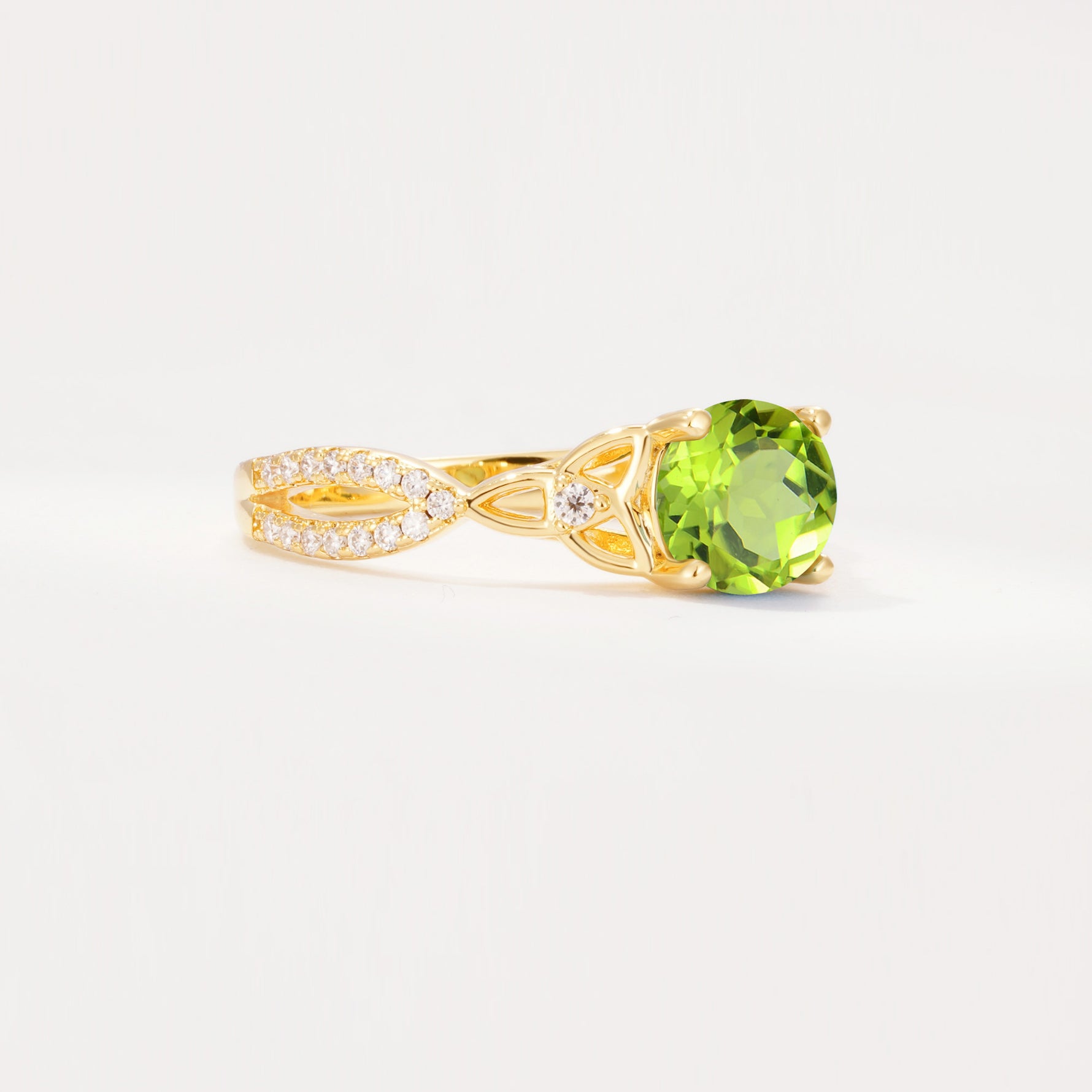 SR11137 Peridot Ring - White-Gold