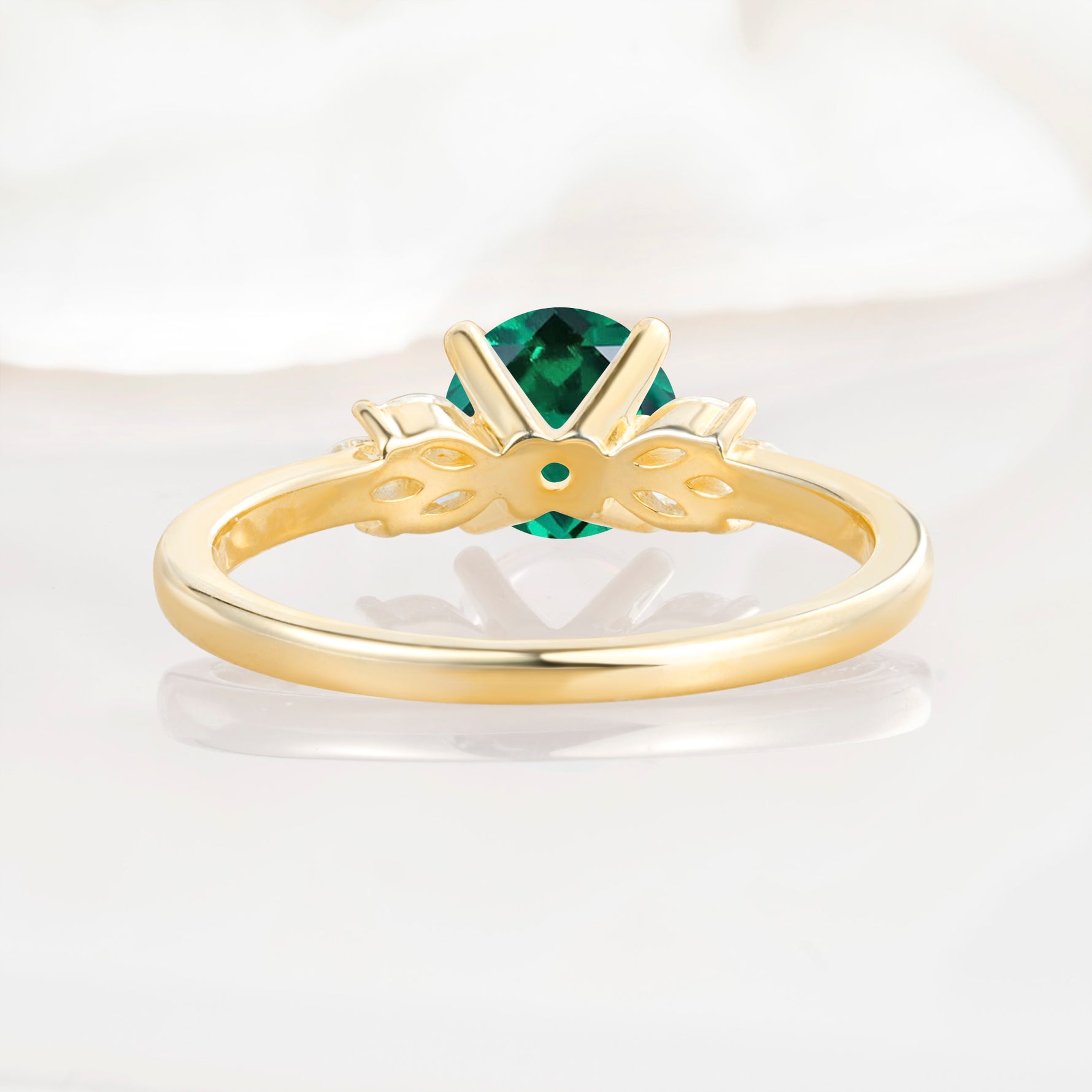 SR11590 Emerald Ring - Additional view