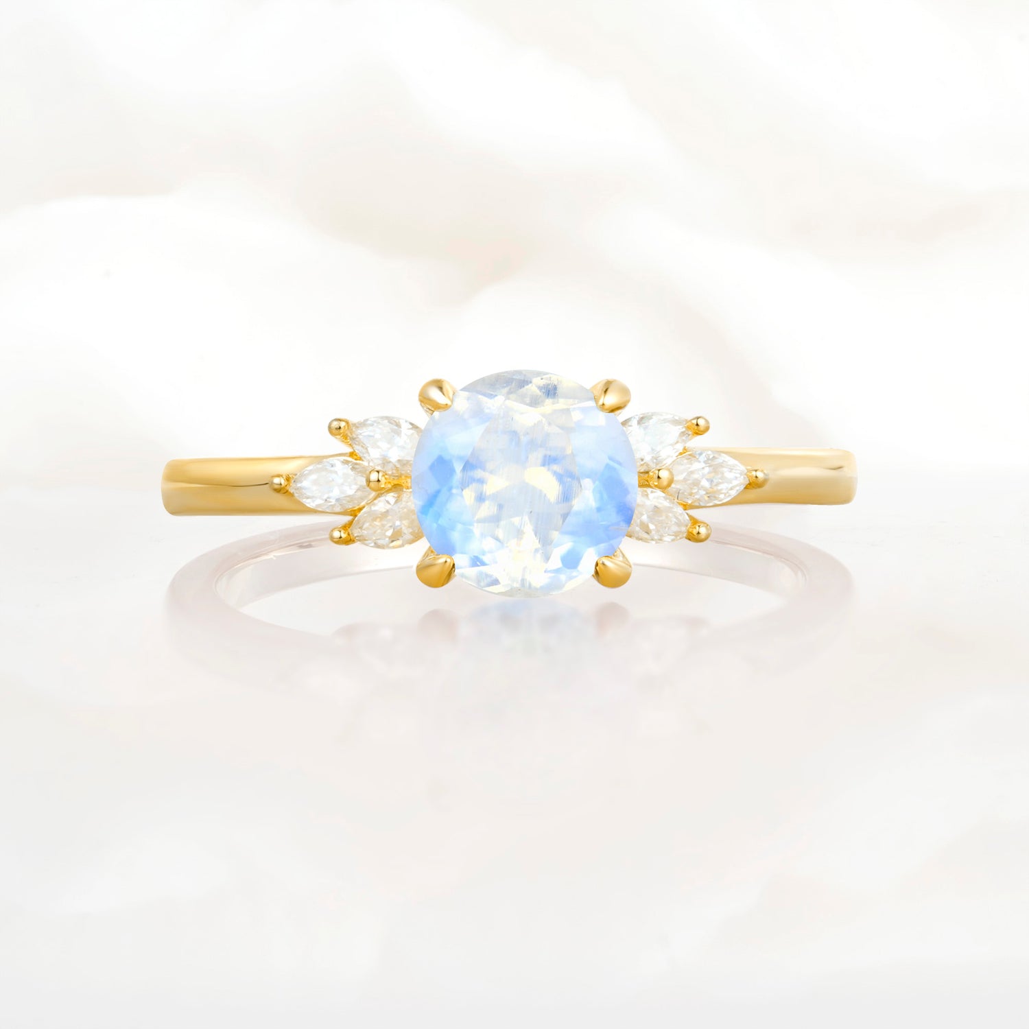 SR11590 Moonstone Ring - Yellow-Gold