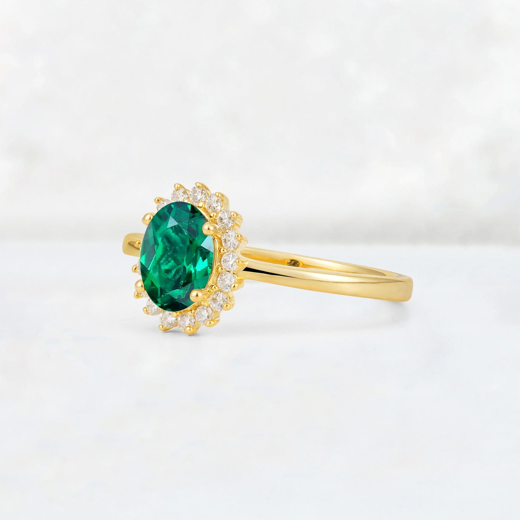 Oval Emerald Halo Vintage Engagement Ring - Additional view
