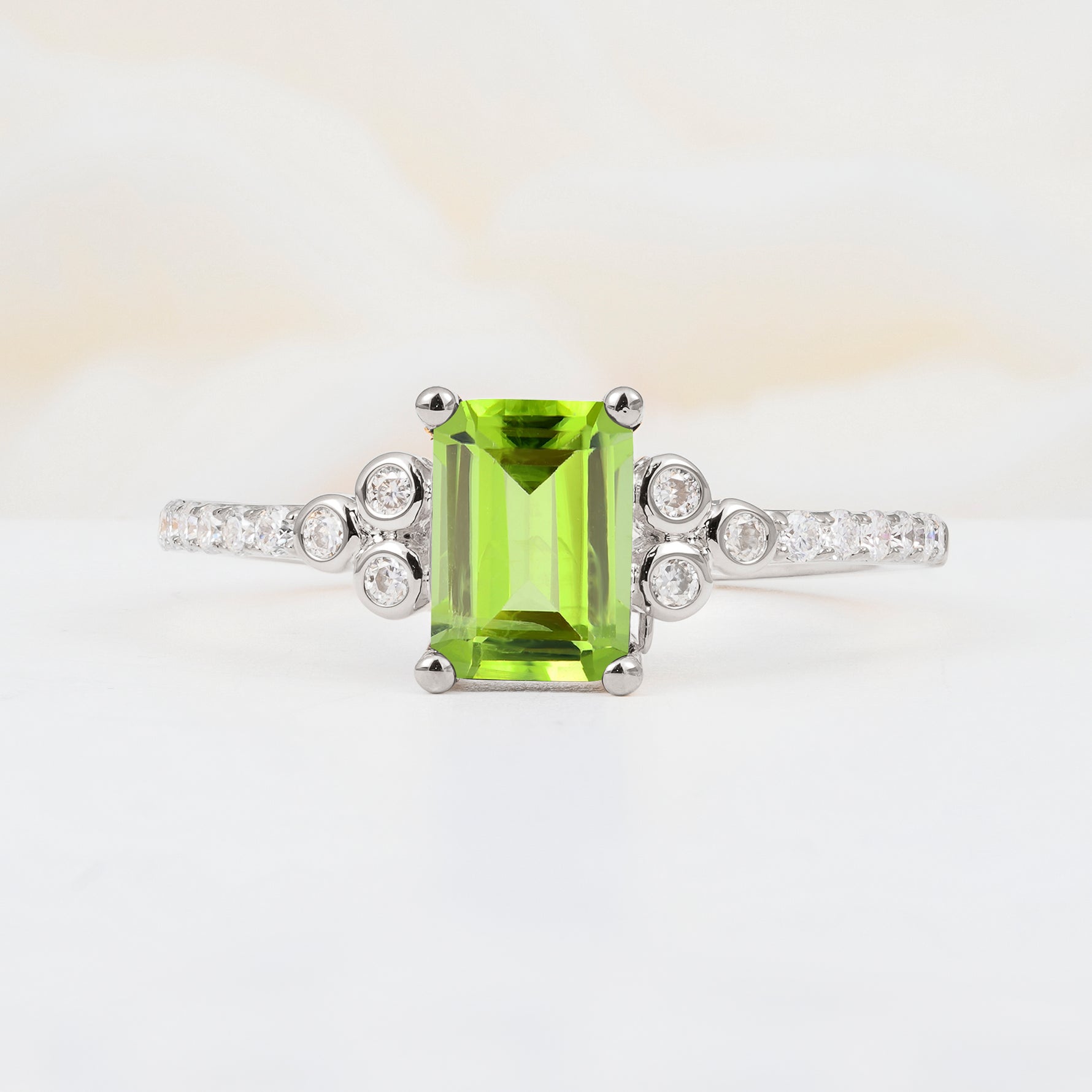SR12519 Peridot Ring - Additional view