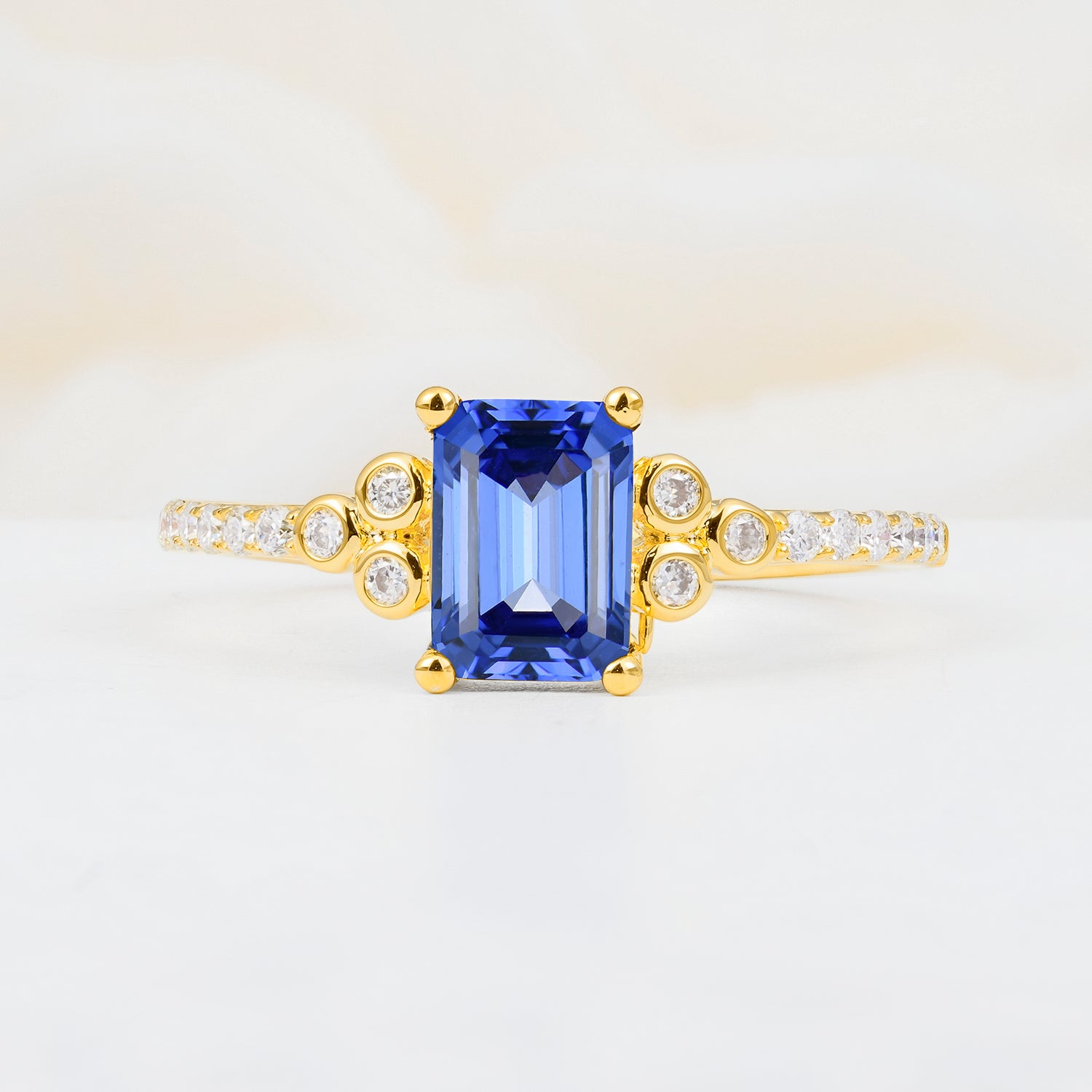 SR12519 Sapphire Ring - Yellow-Gold