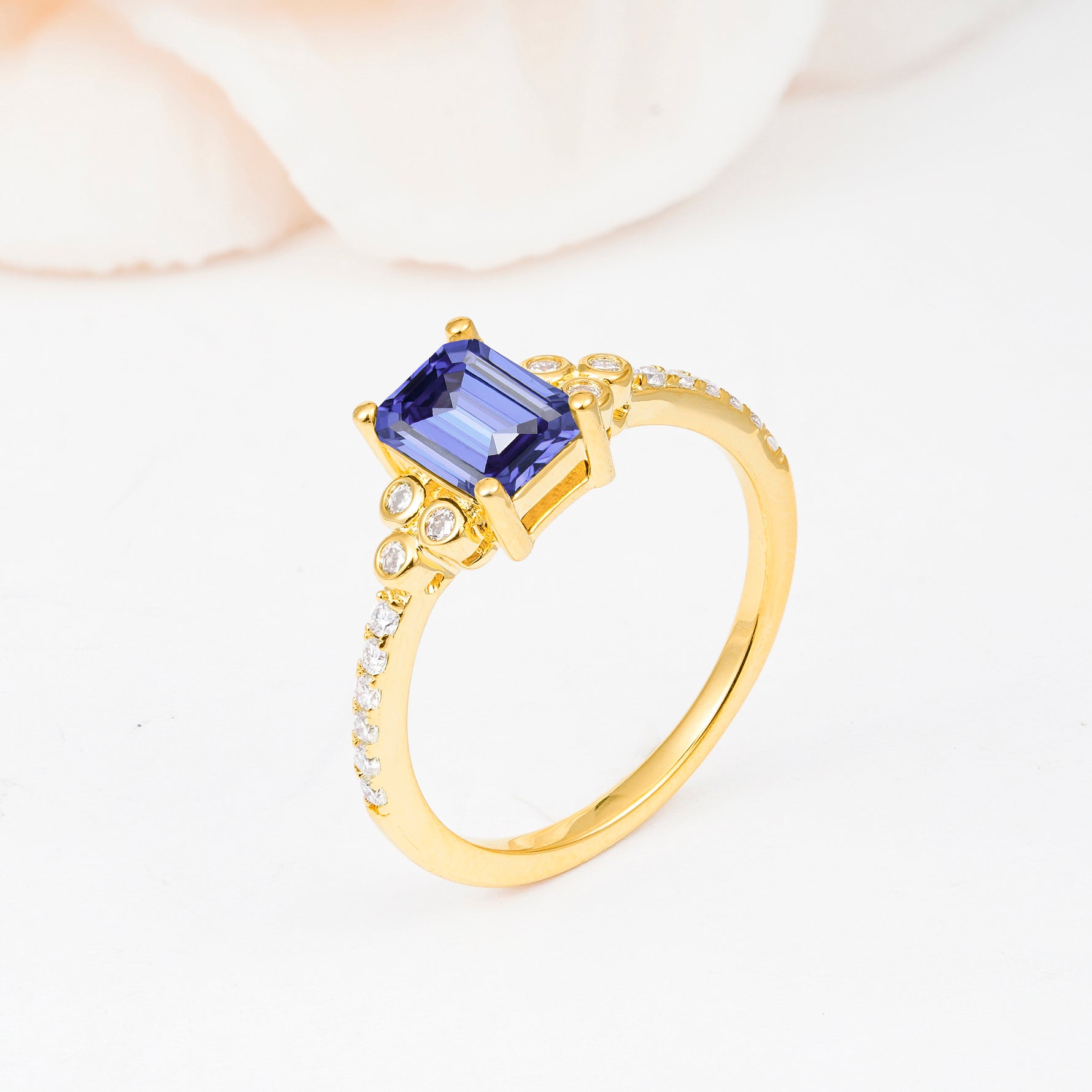 SR12519 Tanzanite Ring - White-Gold