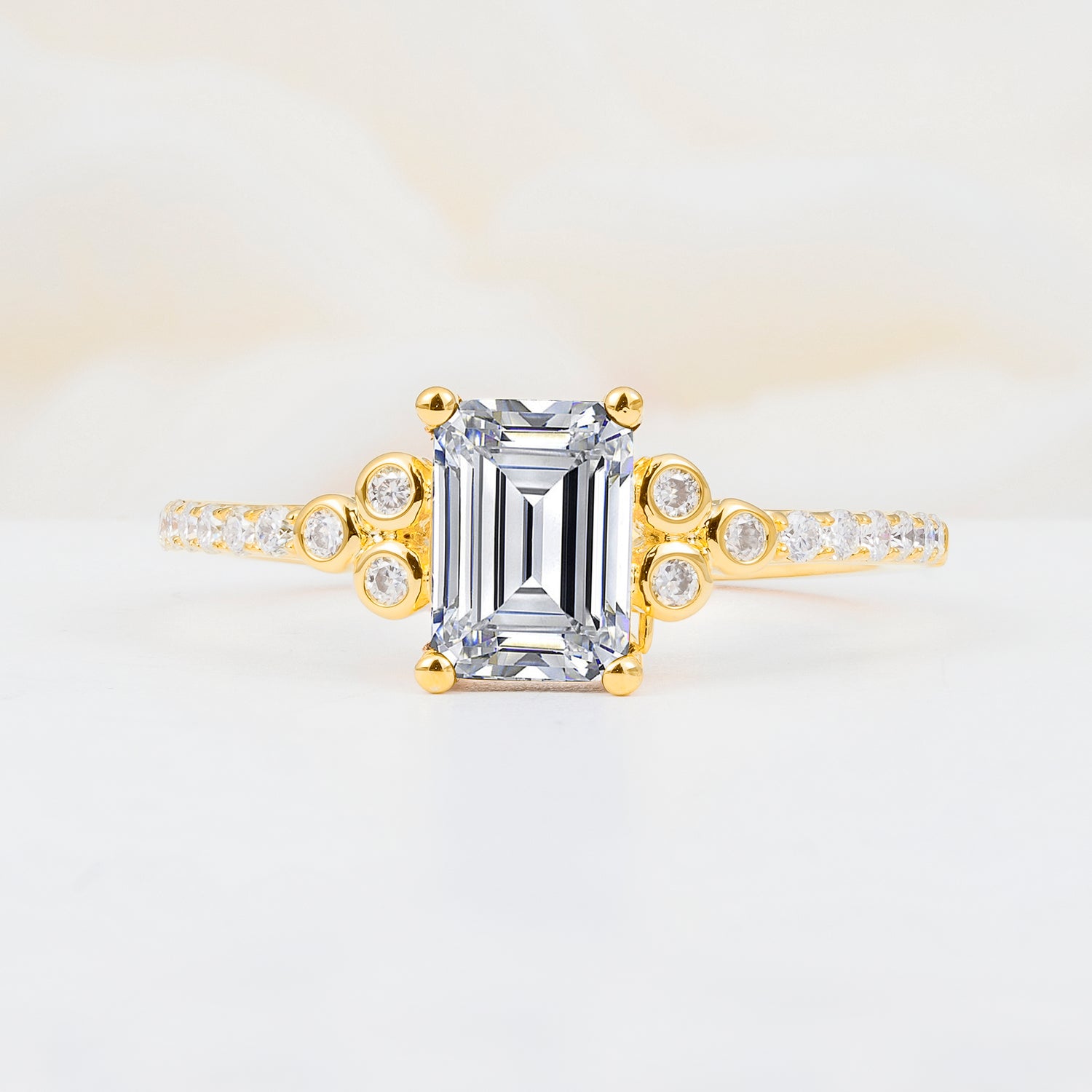 SR12519 Lab Diamond Ring - Yellow-Gold
