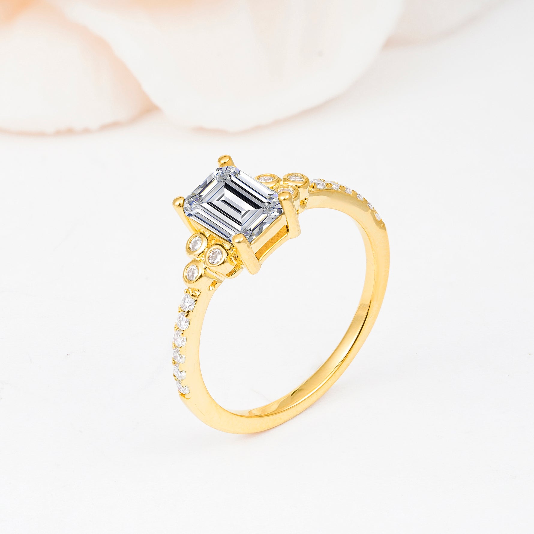 SR12519 Lab Diamond Ring - White-Gold