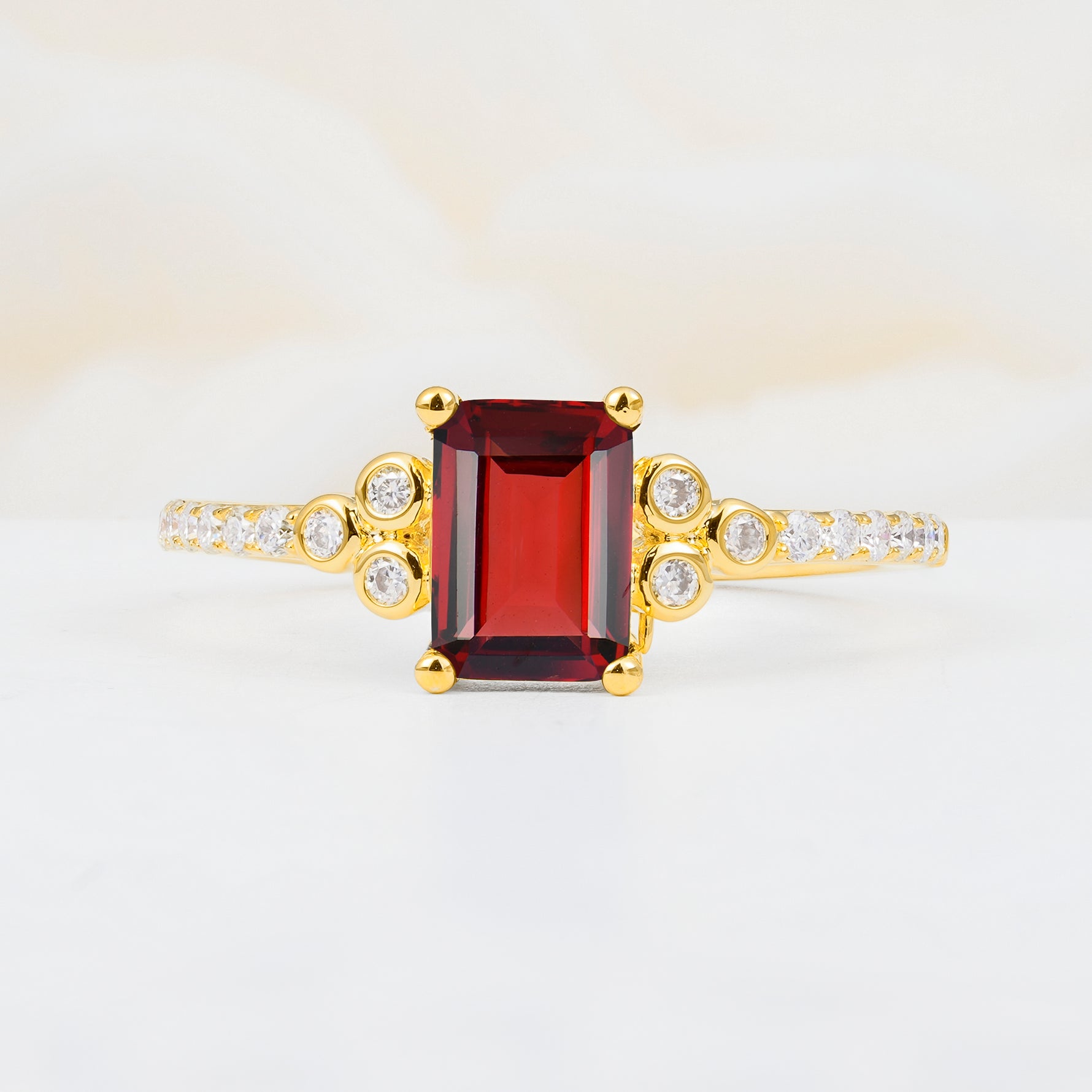 SR12519 Garnet Ring - Yellow-Gold
