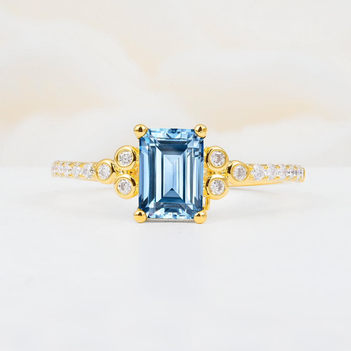 SR12519 Aquamarine Ring - Yellow-Gold
