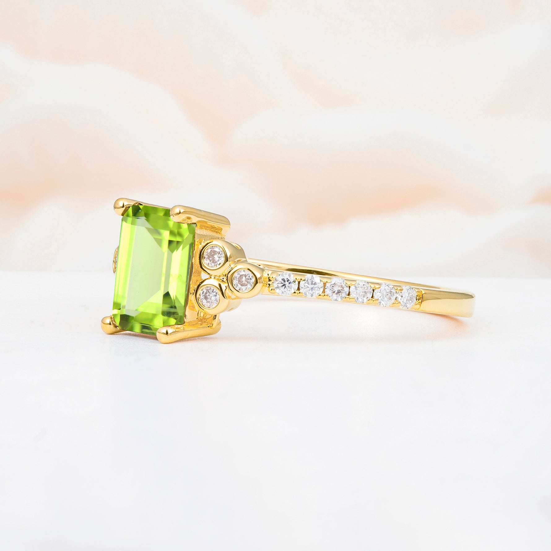SR12519 Peridot Ring - Additional view