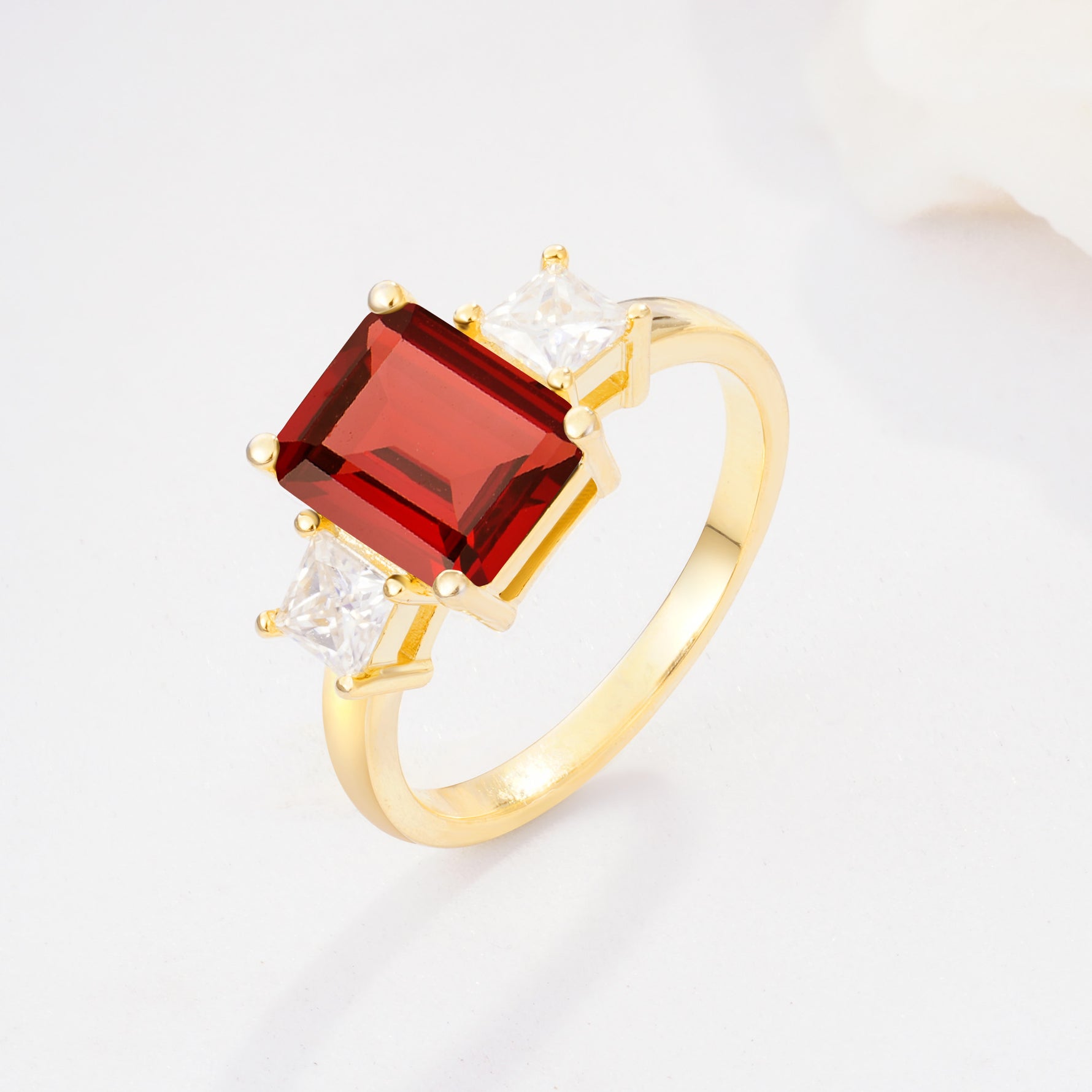 SR12583 Garnet Ring - Additional view