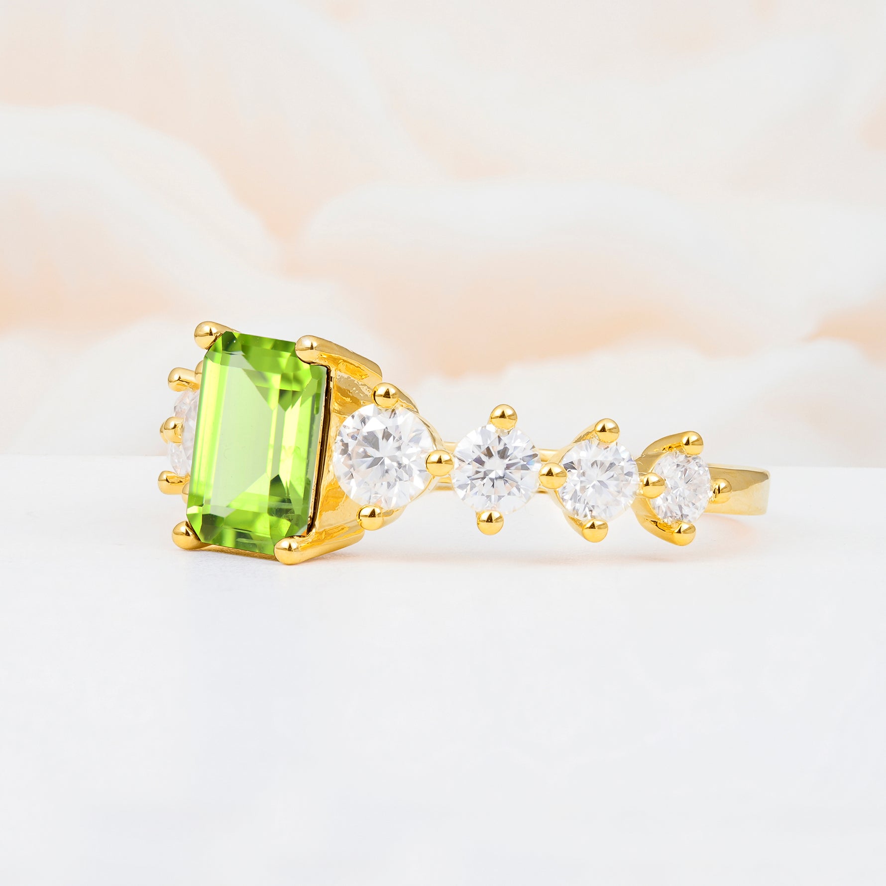 SR12633 Peridot Ring - White-Gold