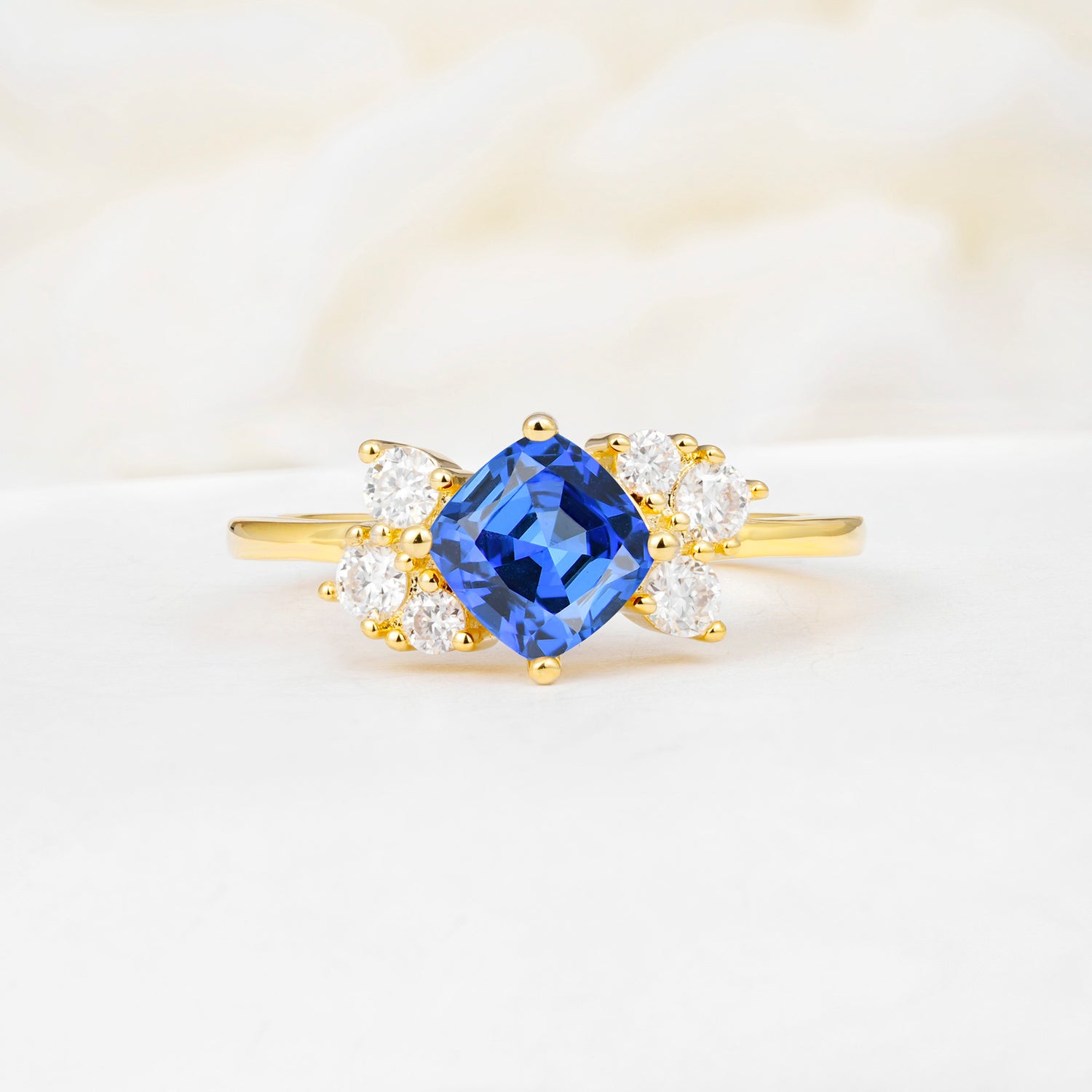 SR12947 Sapphire Ring - Yellow-Gold