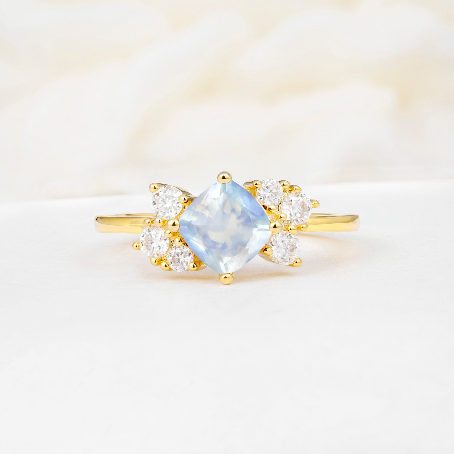 SR12947 Moonstone Ring - Yellow-Gold