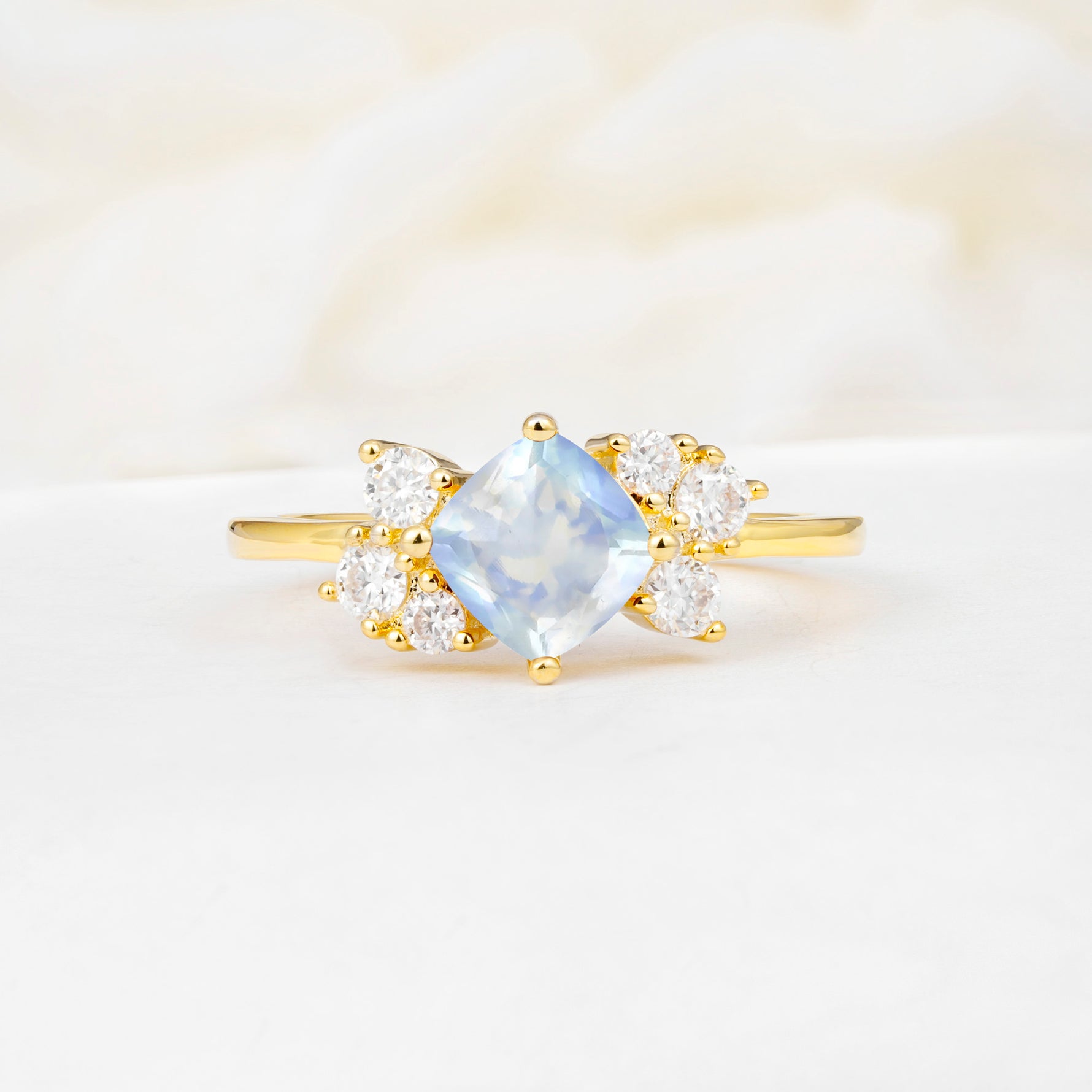 SR12947 Moonstone Ring - Yellow-Gold
