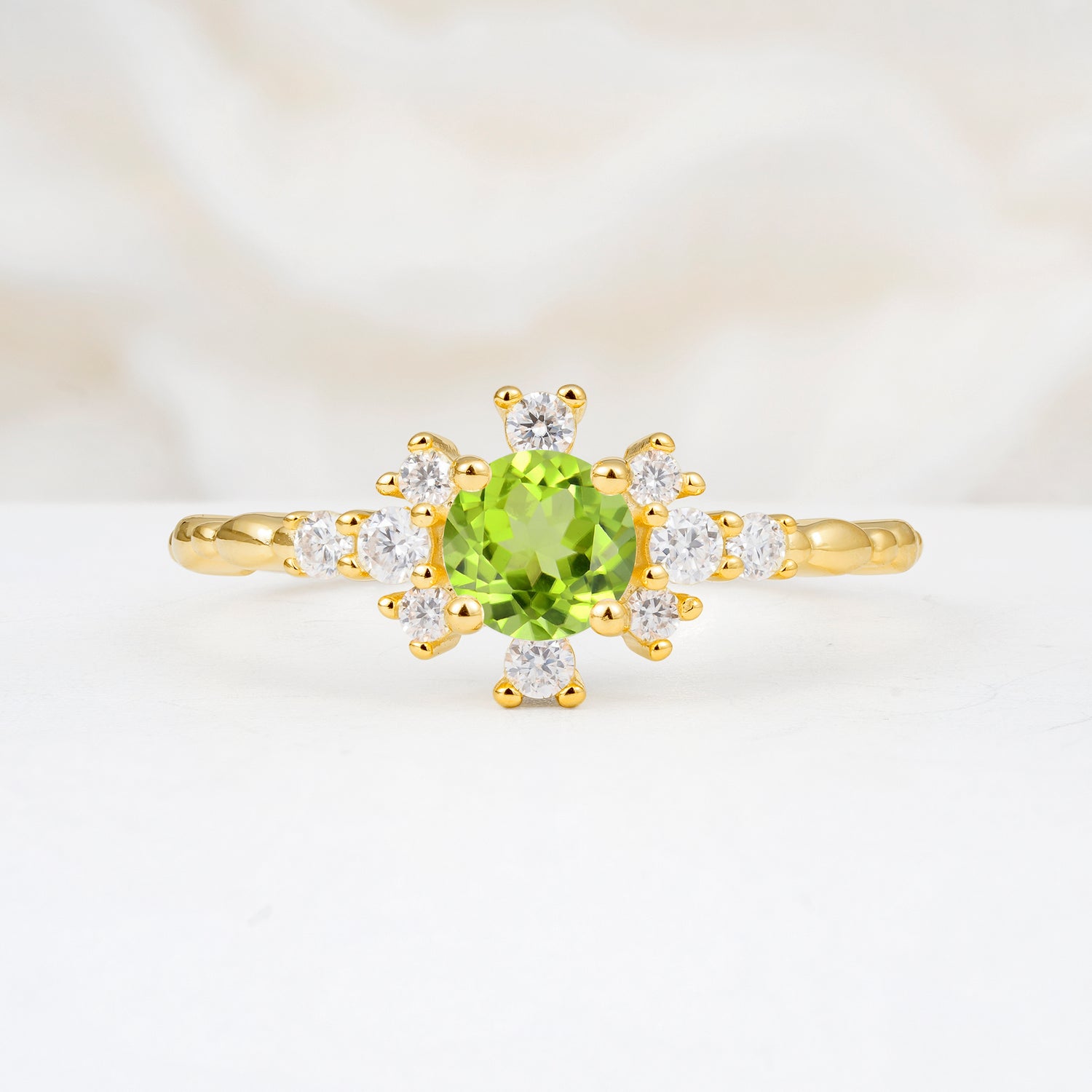 SR13123 Peridot Ring - Yellow-Gold