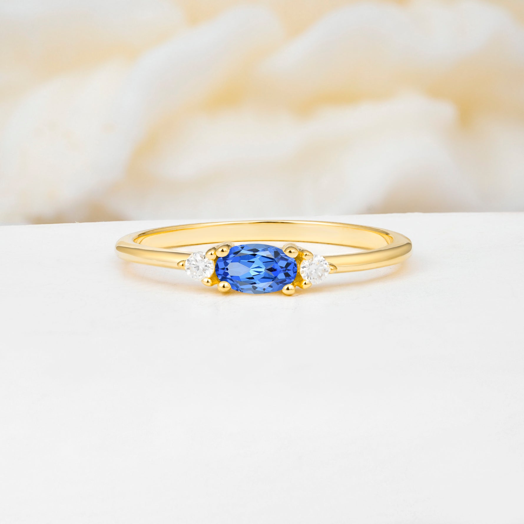 SR13313 Sapphire Ring - Yellow-Gold