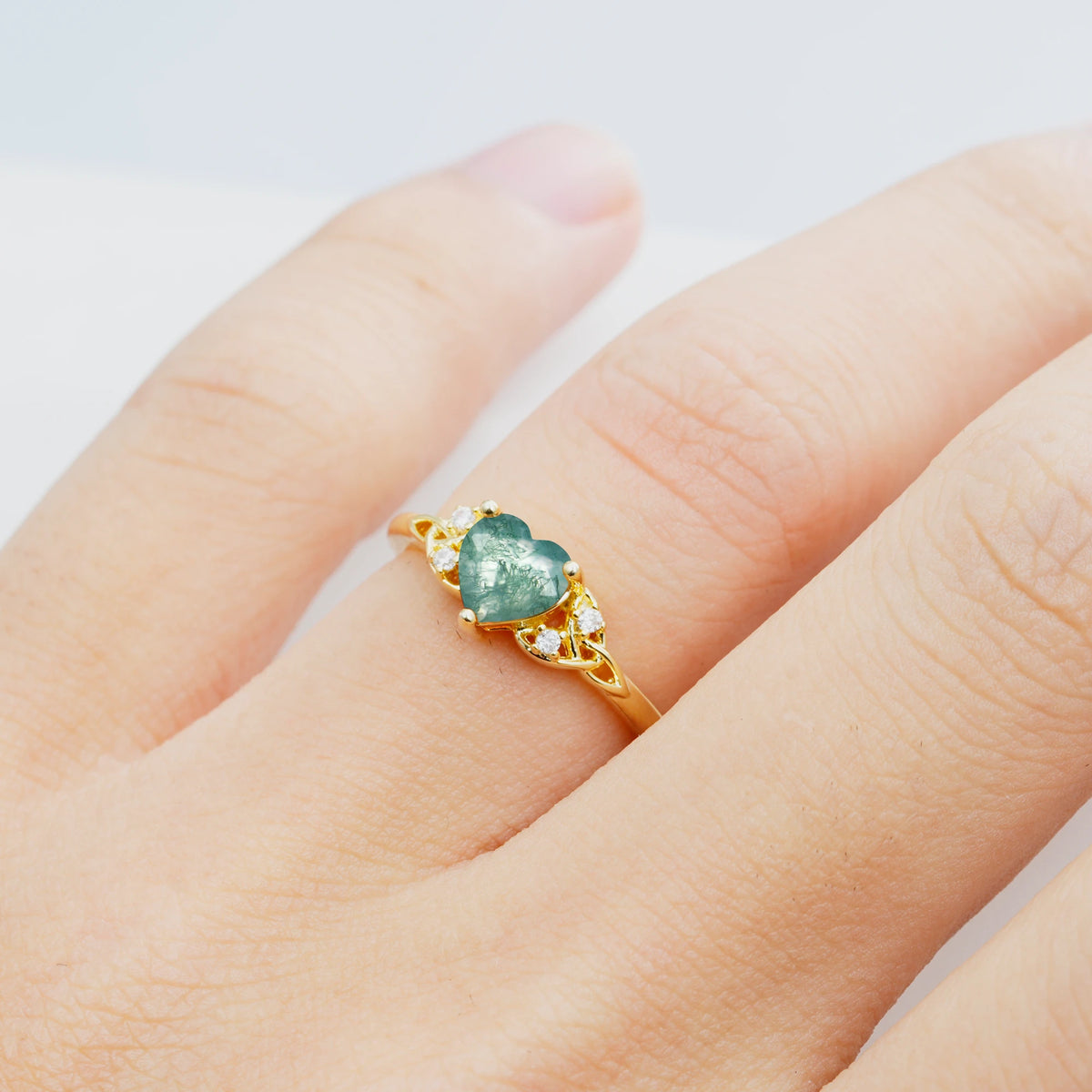 Vintage Heart-Shaped Moss Agate Ring with Side Stone