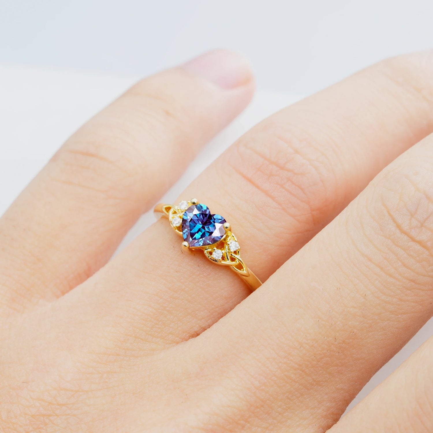 Vintage Heart-Shaped Alexandrite Ring with Side Stone