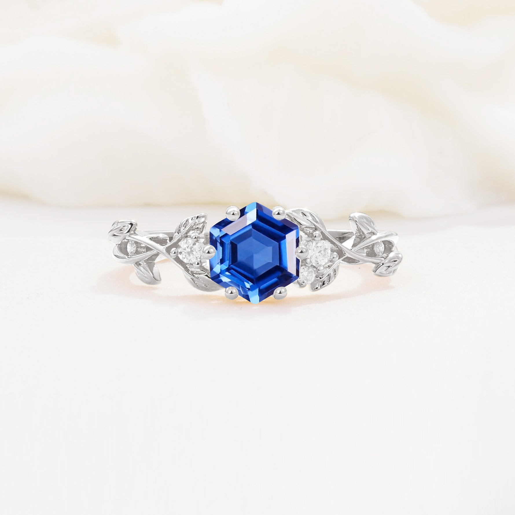 SR17002 Sapphire Ring - Additional view