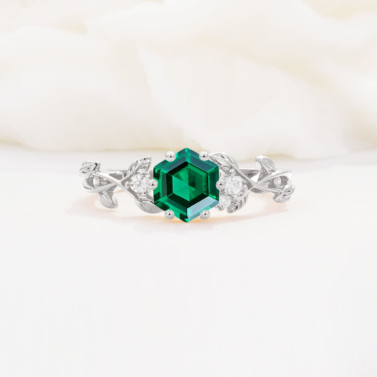 SR17002 Emerald Ring - Additional view