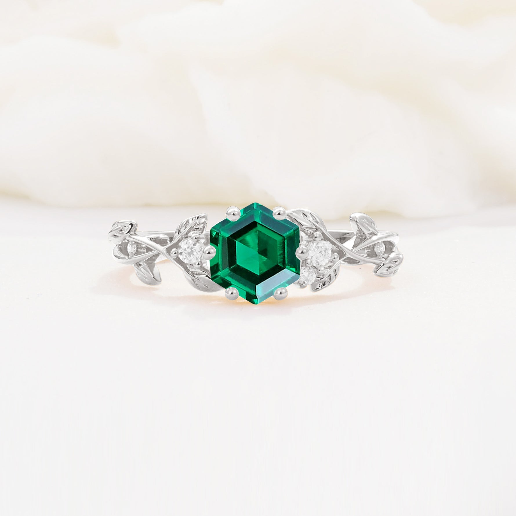 SR17002 Emerald Ring - Additional view