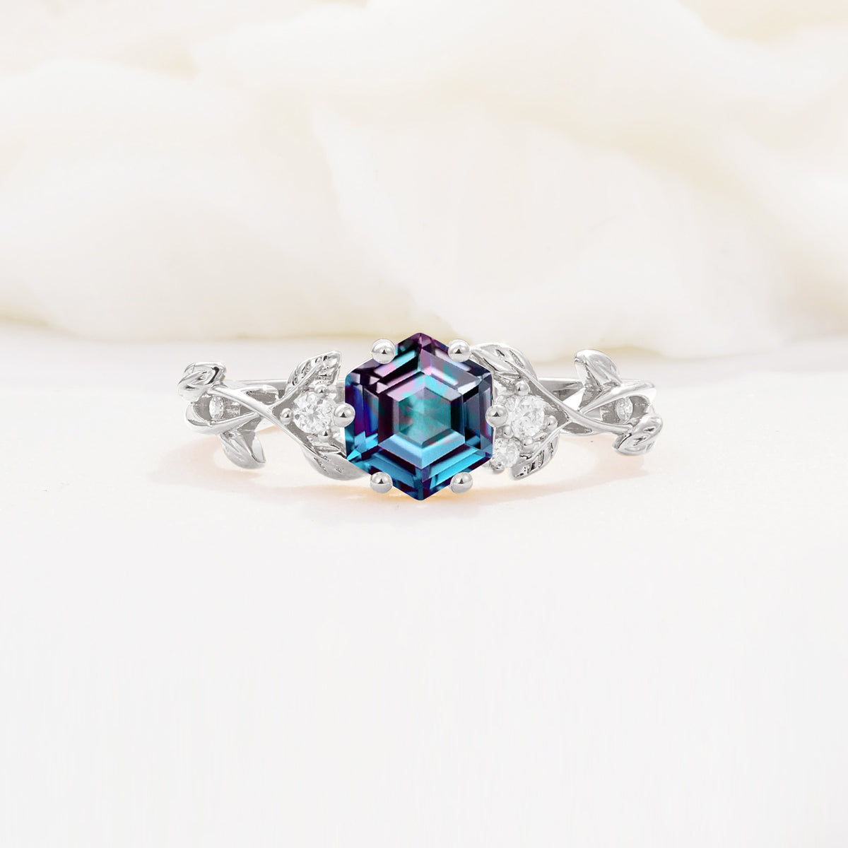 SR17002 Alexandrite Ring - Additional view