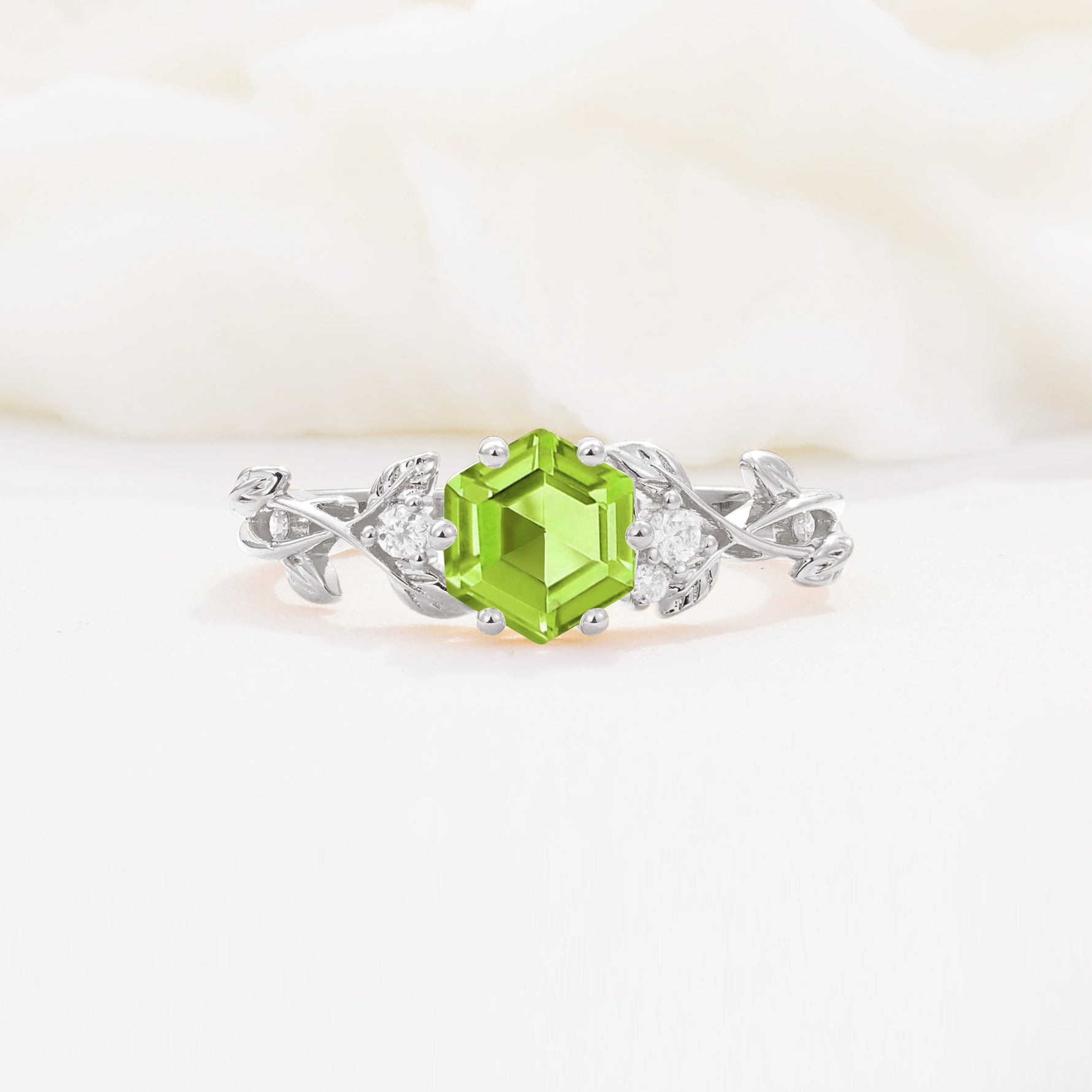SR17002 Peridot Ring - Additional view