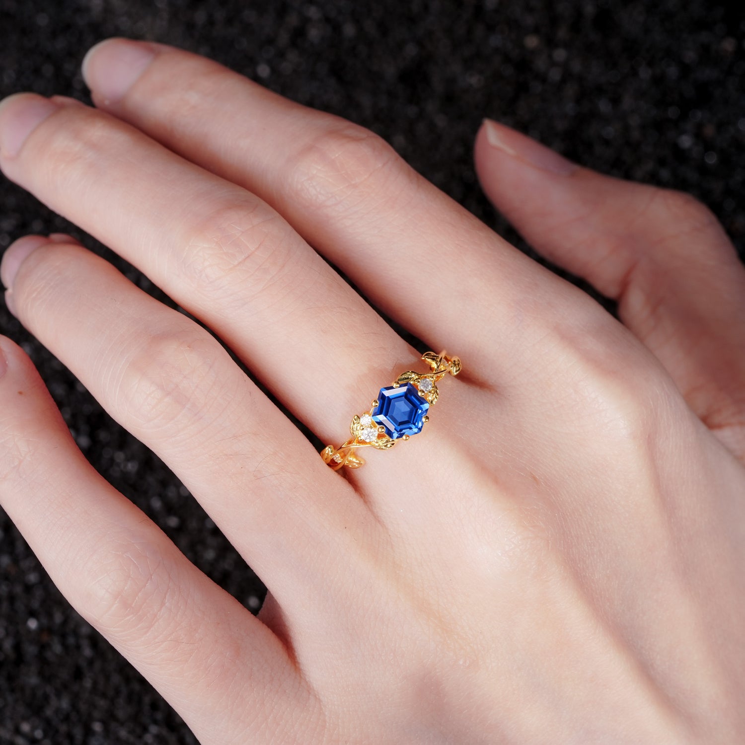 SR17002 Sapphire Ring - Rose-Gold
