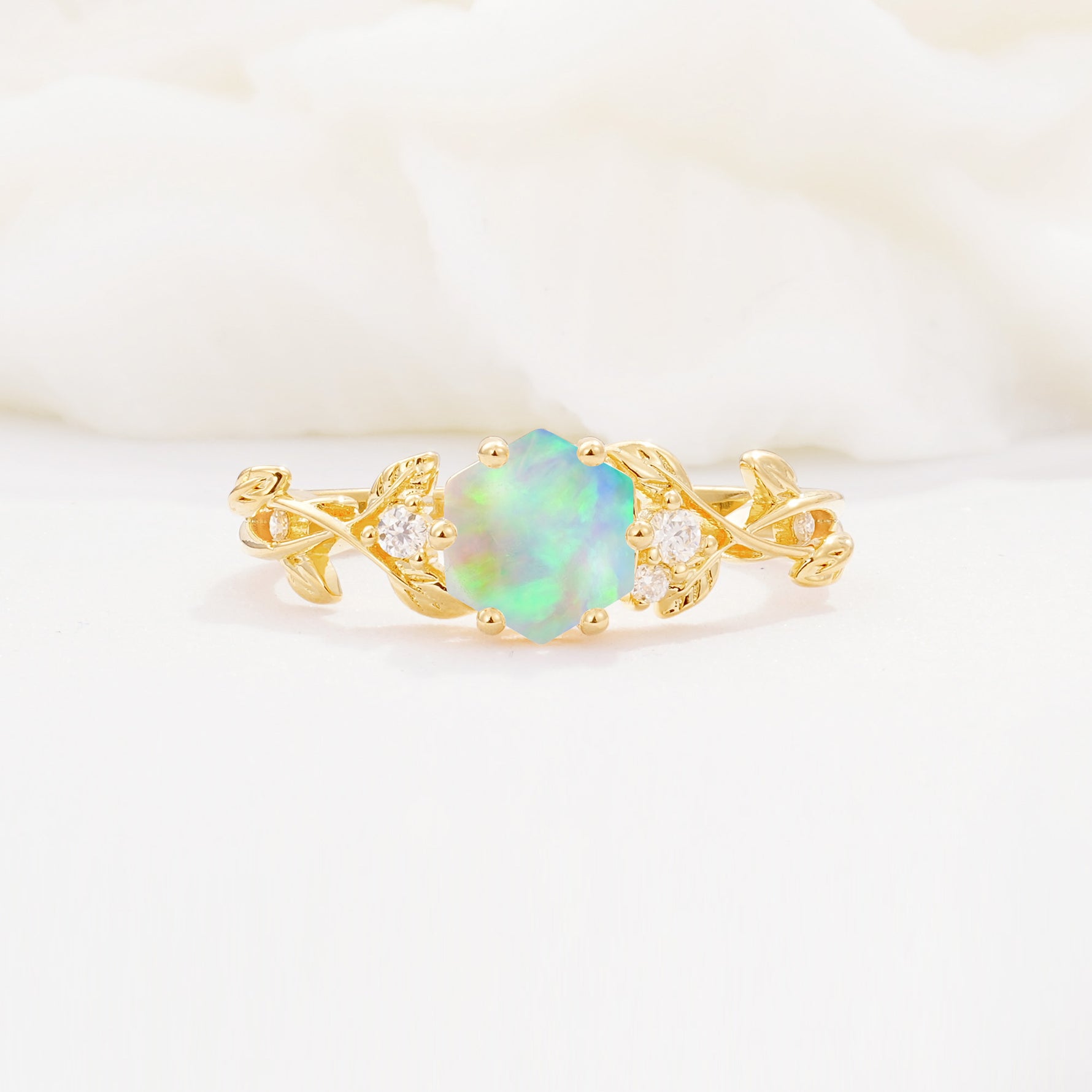 SR17002 Fire Opal Ring - Yellow-Gold