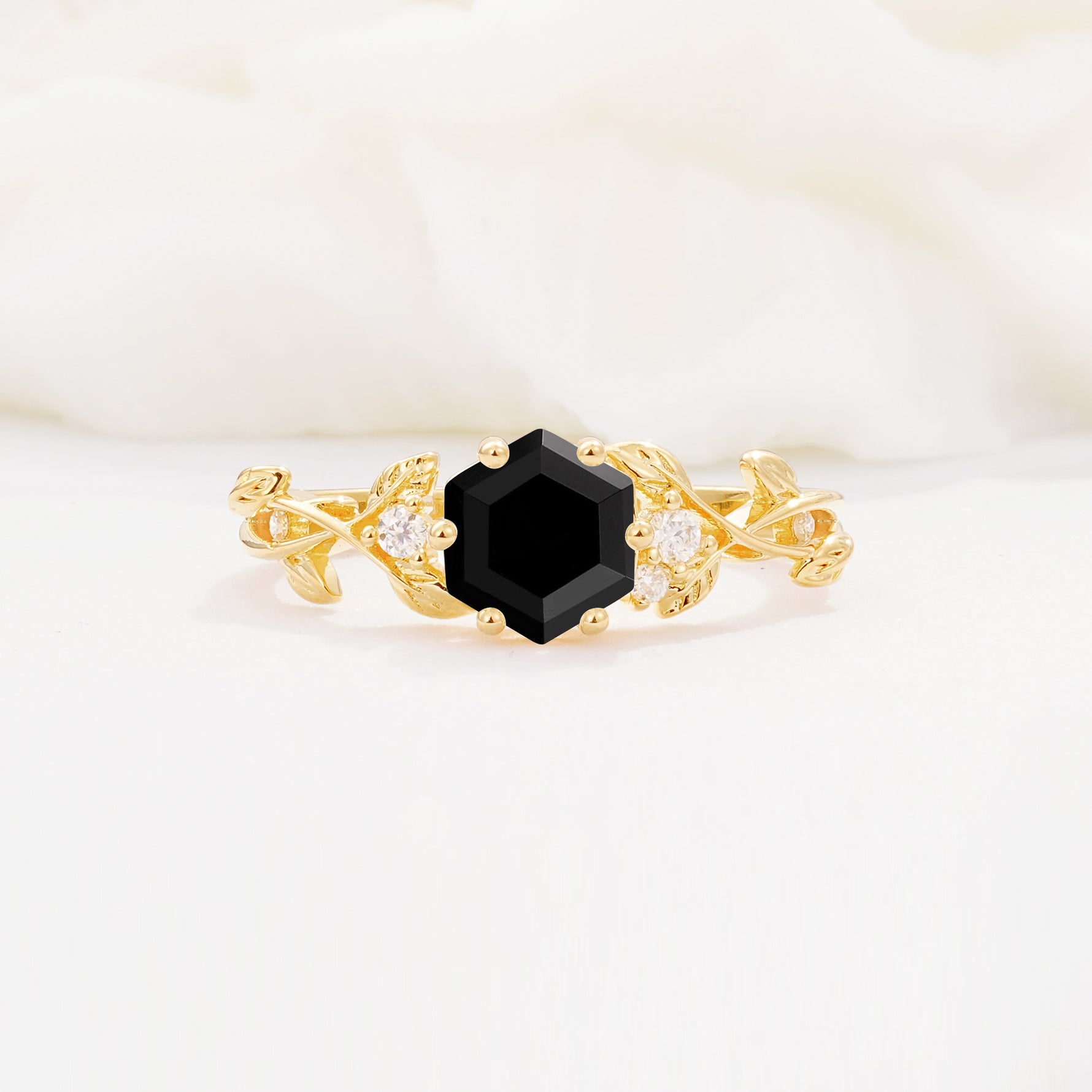SR17002 Black Onyx Ring - Yellow-Gold