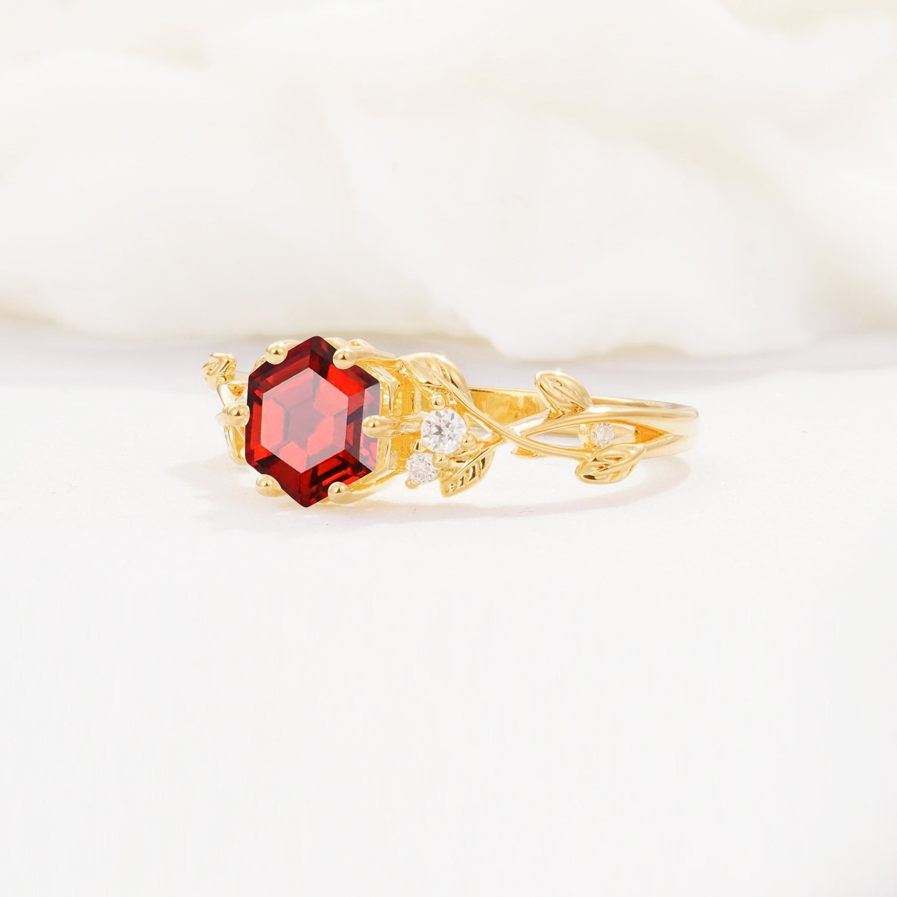 SR17002 Garnet Ring - White-Gold