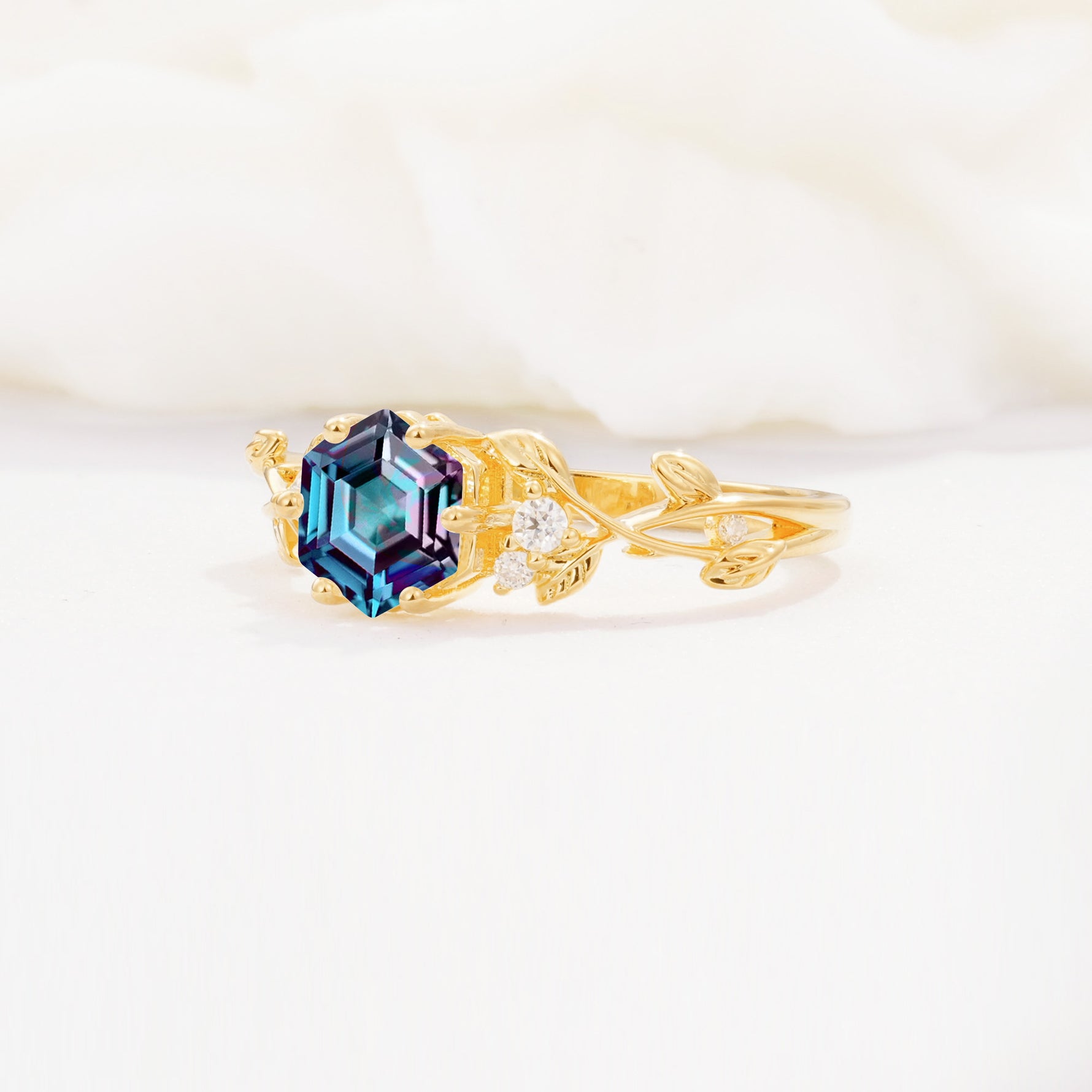 SR17002 Alexandrite Ring - White-Gold