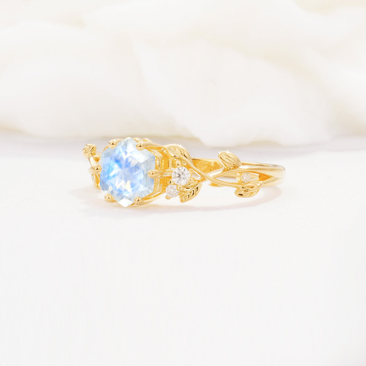 SR17002 Moonstone Ring - White-Gold