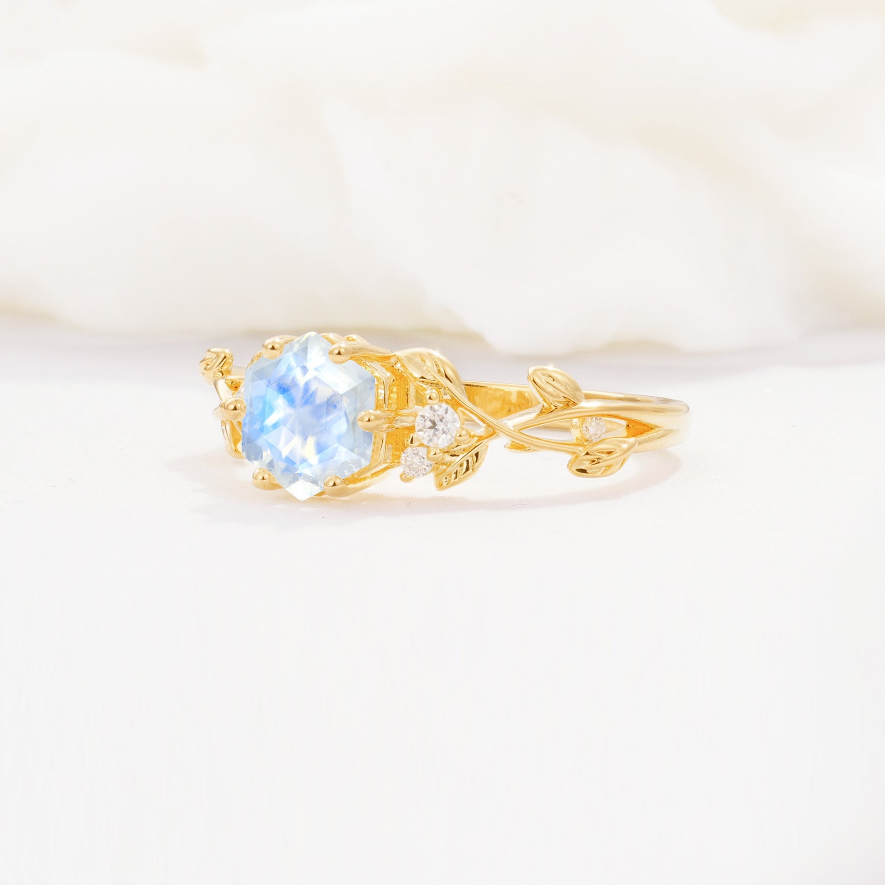 SR17002 Moonstone Ring - White-Gold