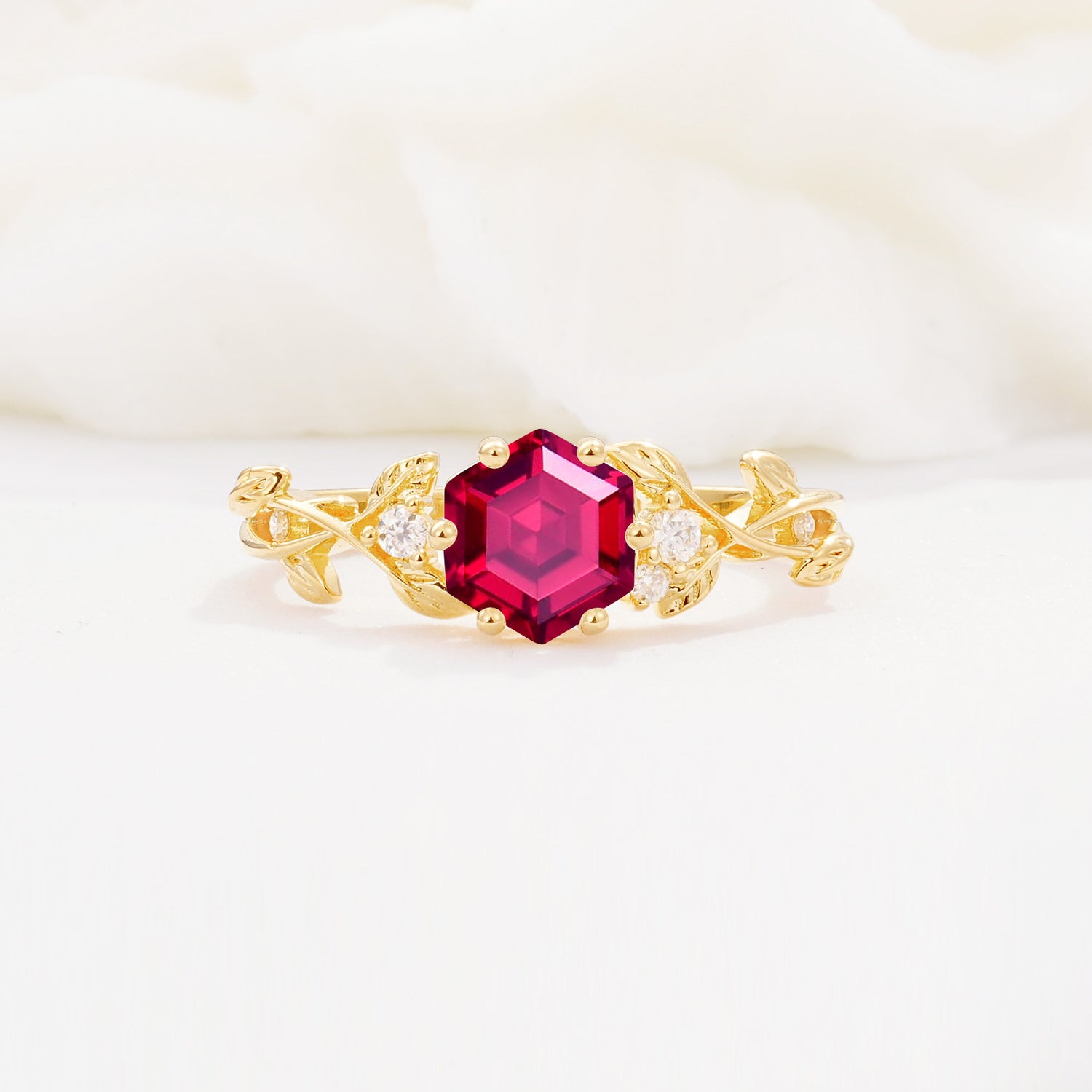 SR17002 Ruby Ring - Yellow-Gold