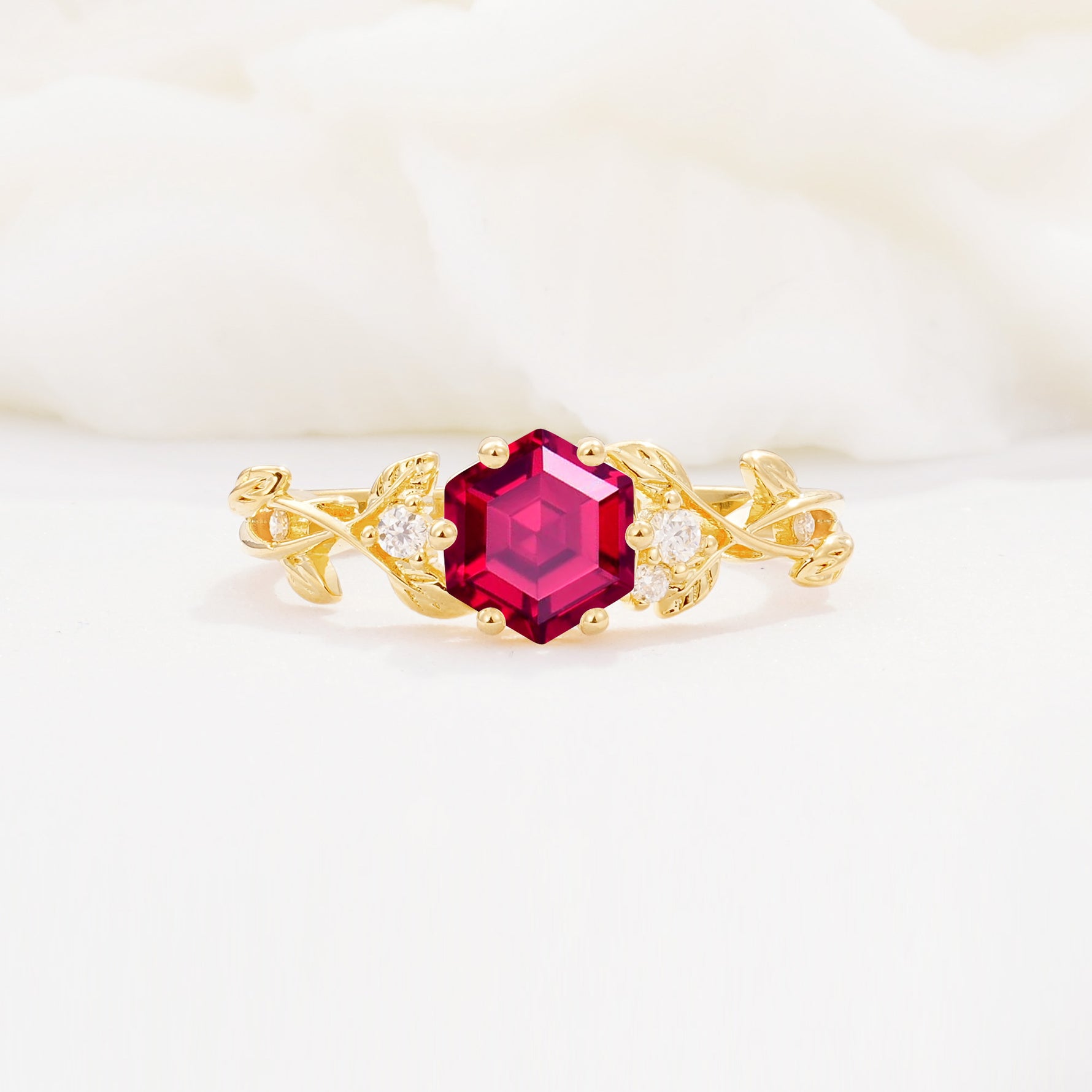 SR17002 Ruby Ring - Yellow-Gold