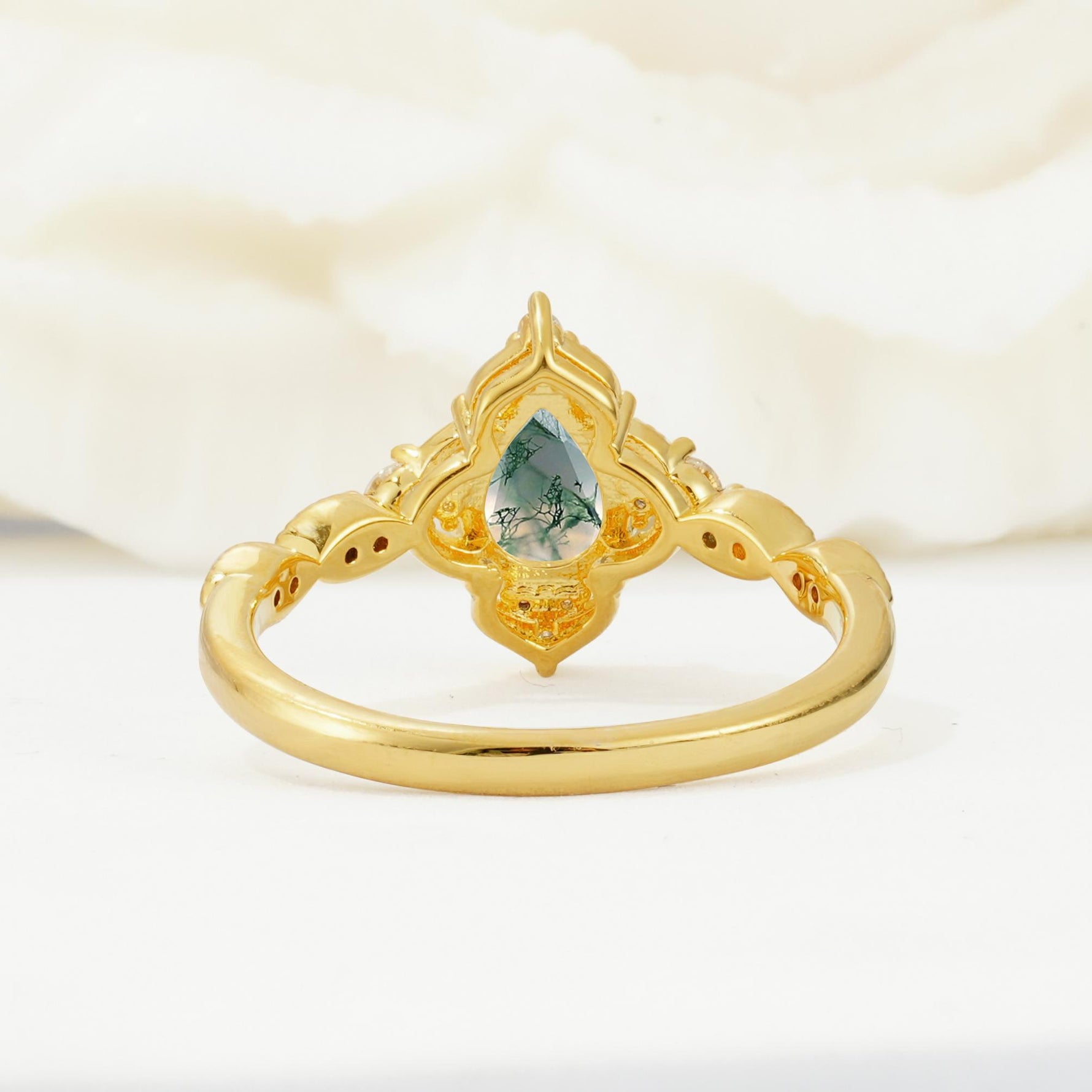 Vintage Pear Cut Moss Agate Scalloped Halo Engagement Ring - Additional view