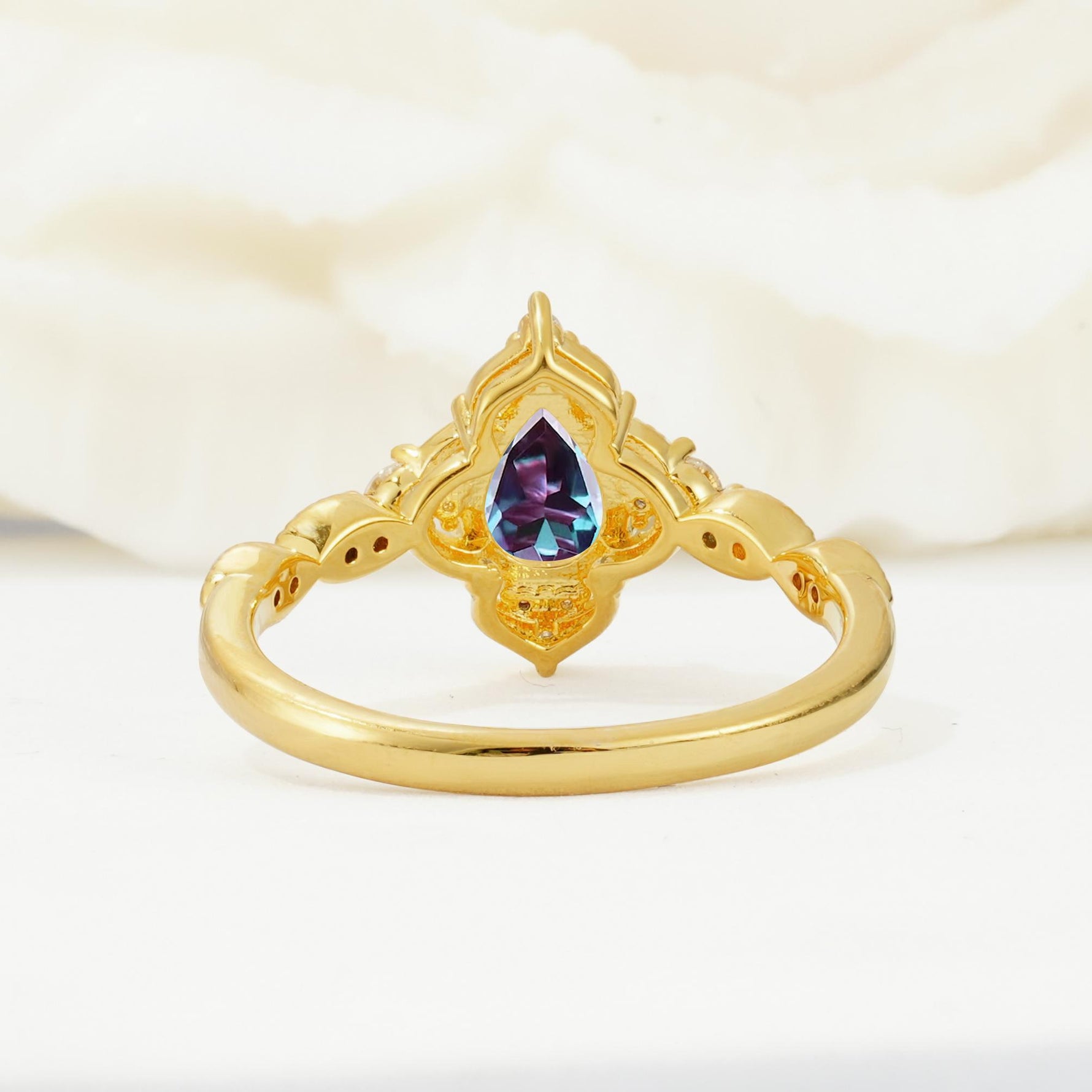 Vintage Pear Cut Alexandrite Scalloped Halo Engagement Ring - Additional view