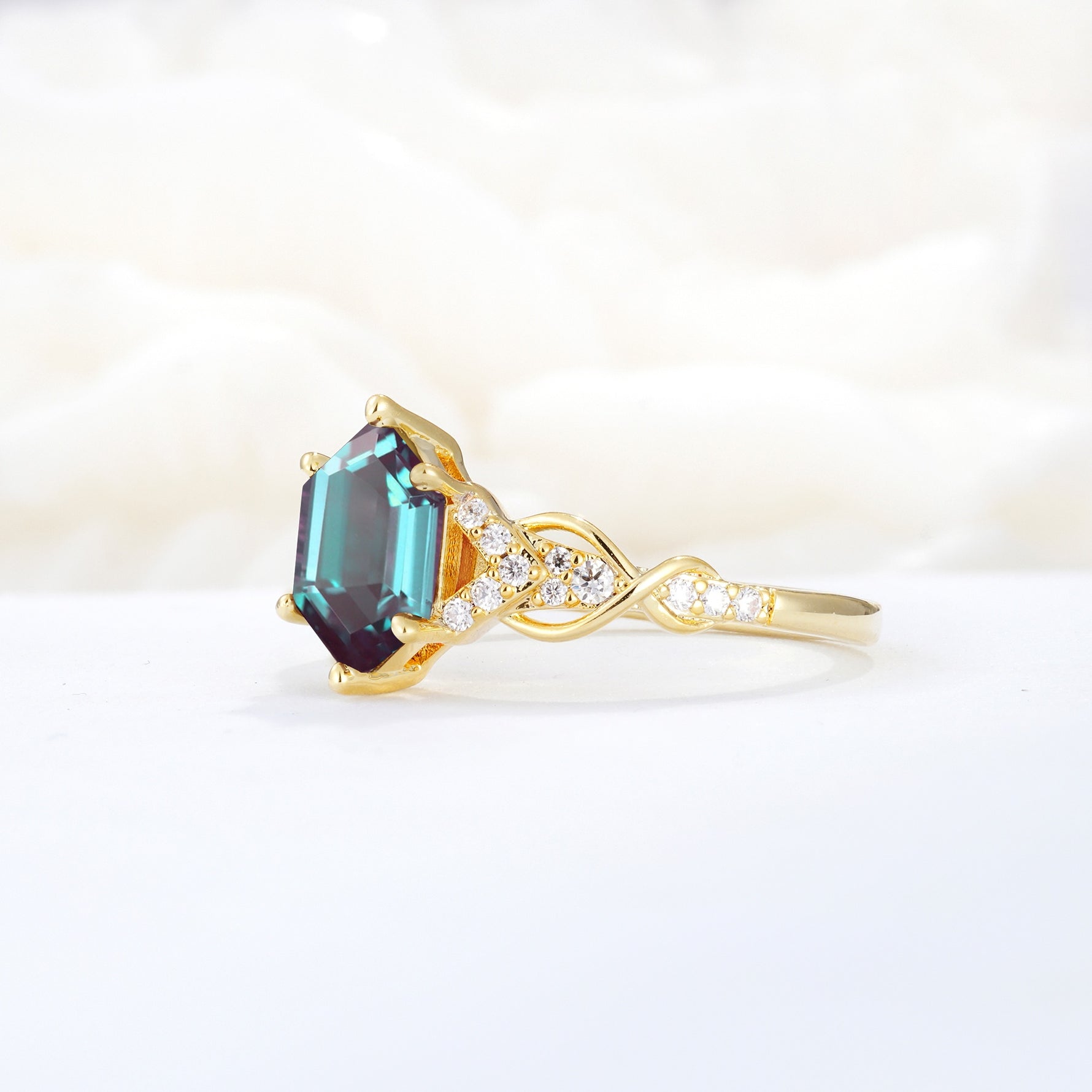 Exquisite Hexagonal Cut Twisted Band Alexandrite Engagement Ring - Additional view
