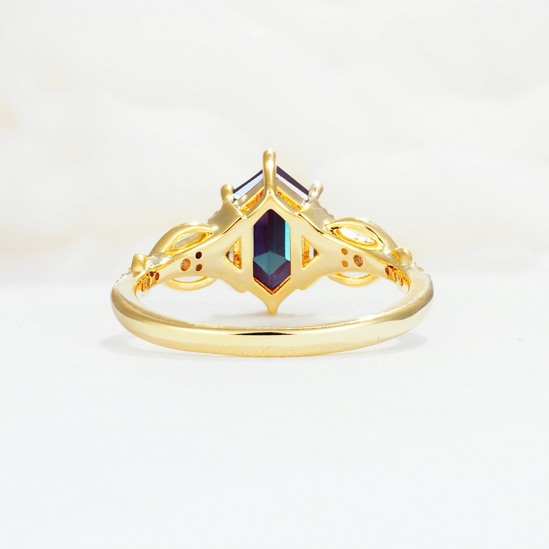 Exquisite Hexagonal Cut Twisted Band Alexandrite Engagement Ring - Additional view