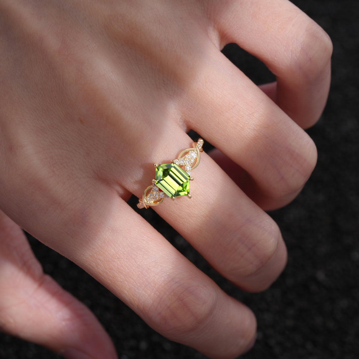Exquisite Hexagonal Cut Twisted Band Peridot Engagement Ring - Additional view