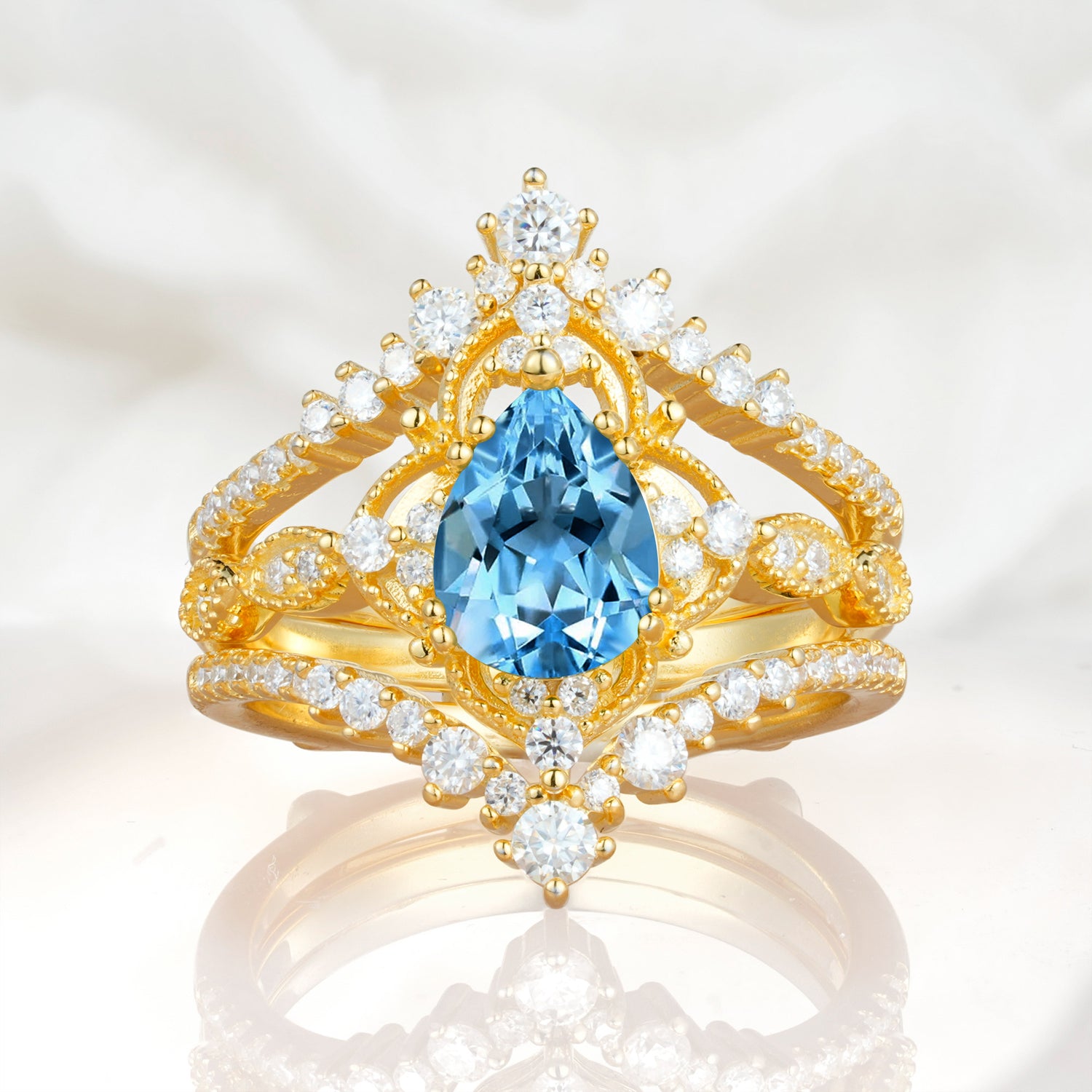 Vintage Gold Crown Aquamarine Engagement Ring Set with Pear Cut