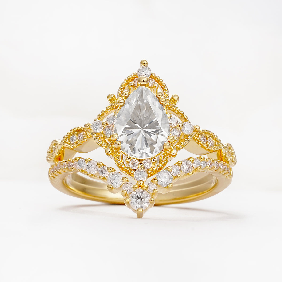 Luxury Pear Cut Milgrain Halo Moissanite Bridal Ring Set - Yellow-Gold