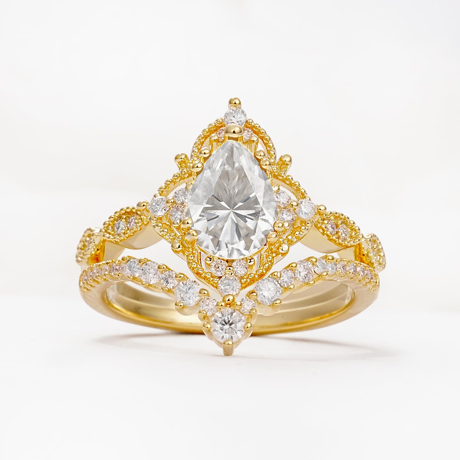 Luxury Pear Cut Milgrain Halo Moissanite Bridal Ring Set - Yellow-Gold