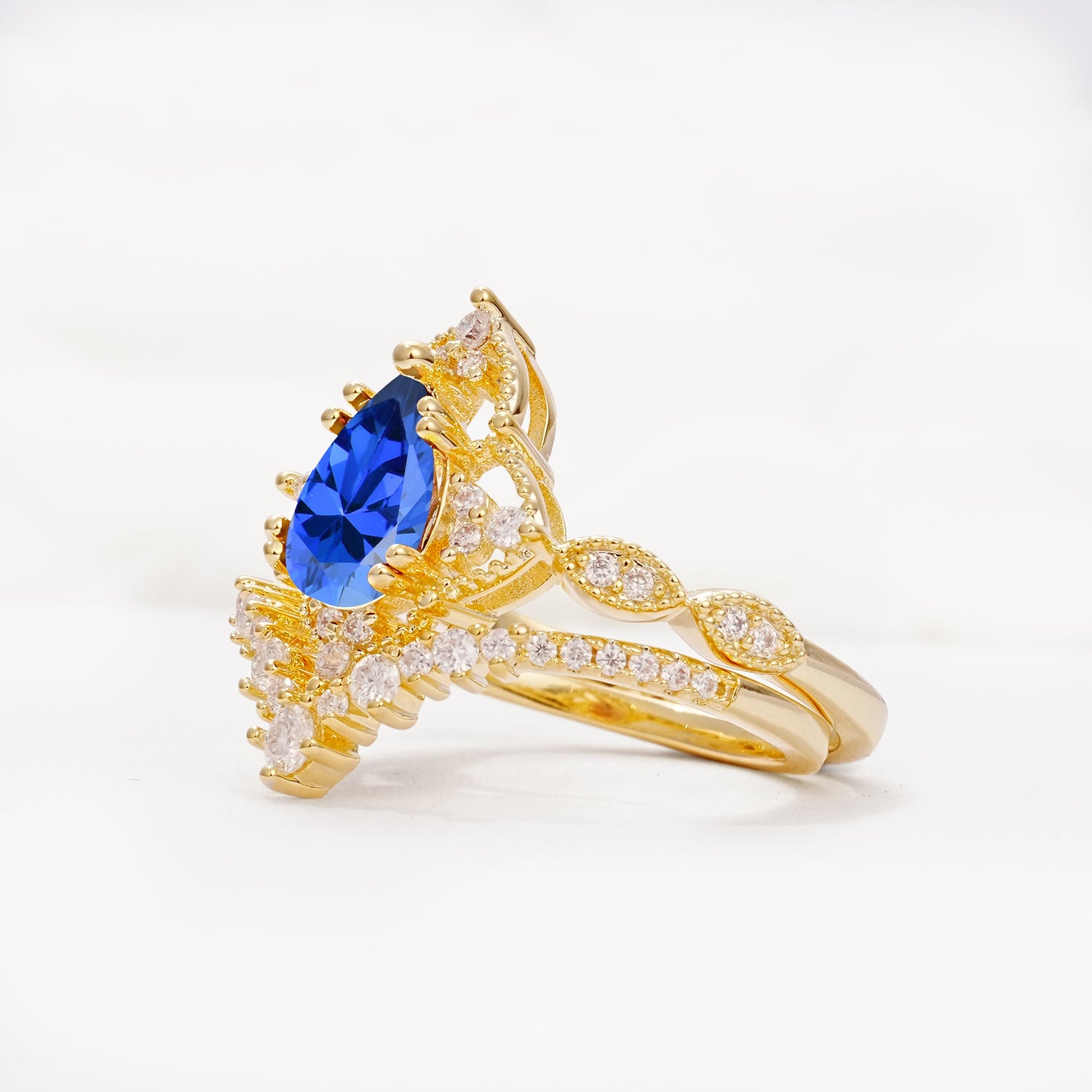 Luxury Pear Cut Milgrain Halo Sapphire Bridal Ring Set - Rose-Gold