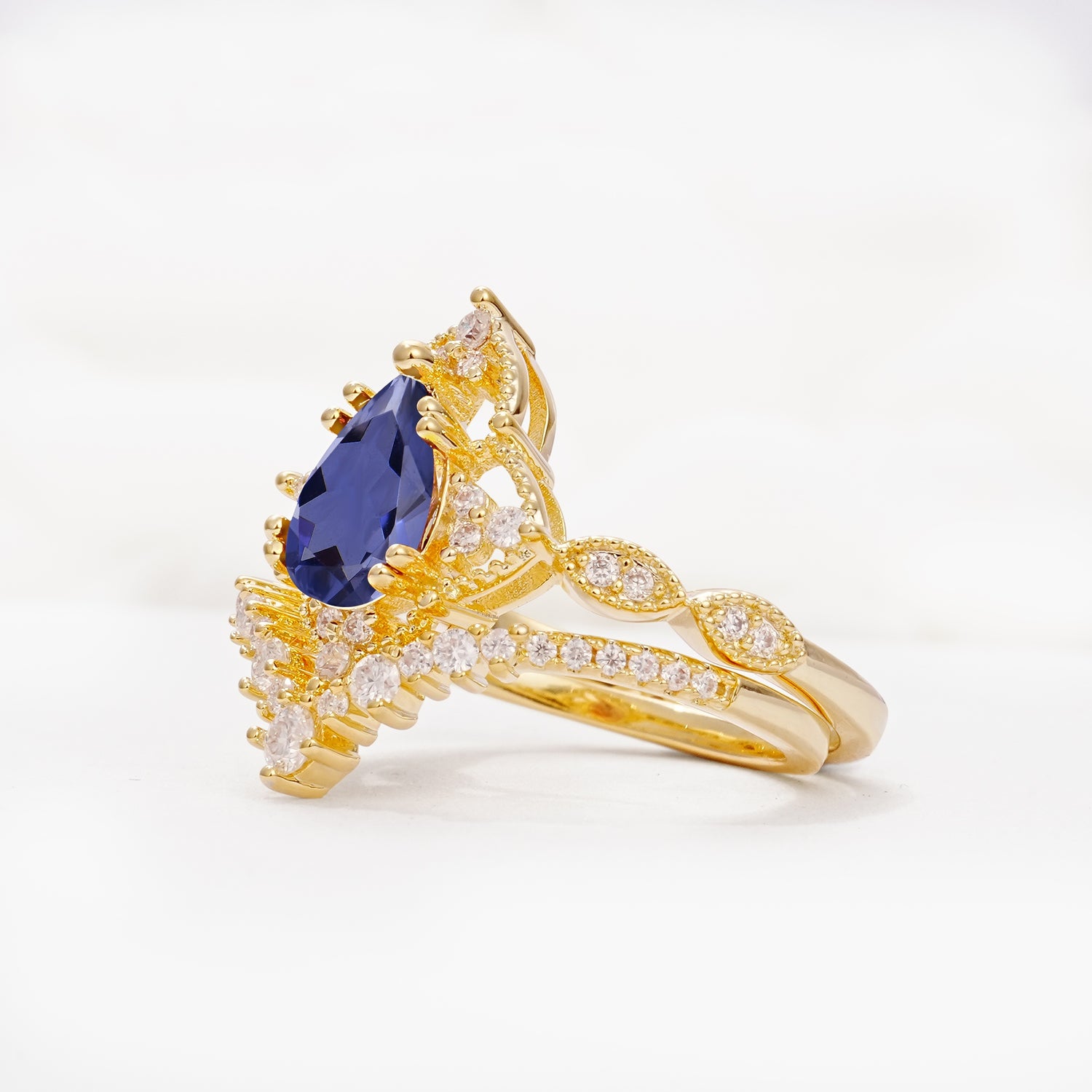 Luxury Pear Cut Milgrain Halo Tanzanite Bridal Ring Set - Rose-Gold