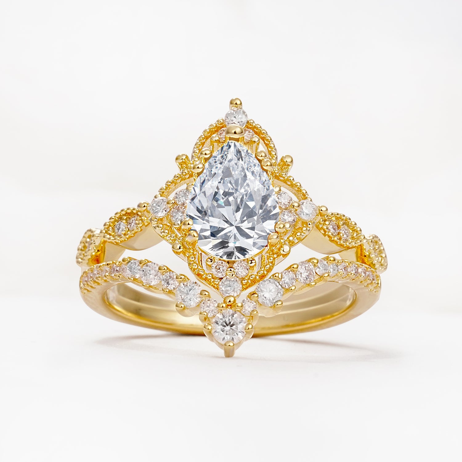 Luxury Pear Cut Milgrain Halo Lab Diamond Bridal Ring Set - Yellow-Gold