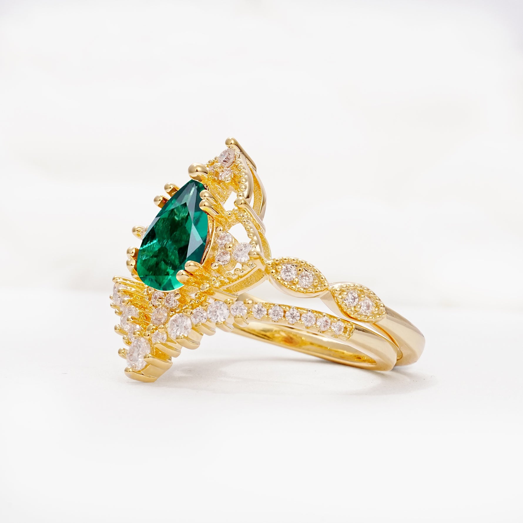 Luxury Pear Cut Milgrain Halo Emerald Bridal Ring Set - Rose-Gold