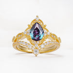 Luxury Pear Cut Milgrain Halo Alexandrite Bridal Ring Set - Yellow-Gold