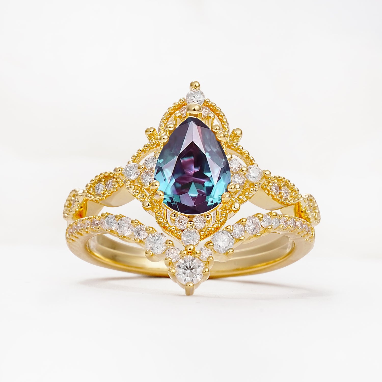 Luxury Pear Cut Milgrain Halo Alexandrite Bridal Ring Set - Yellow-Gold