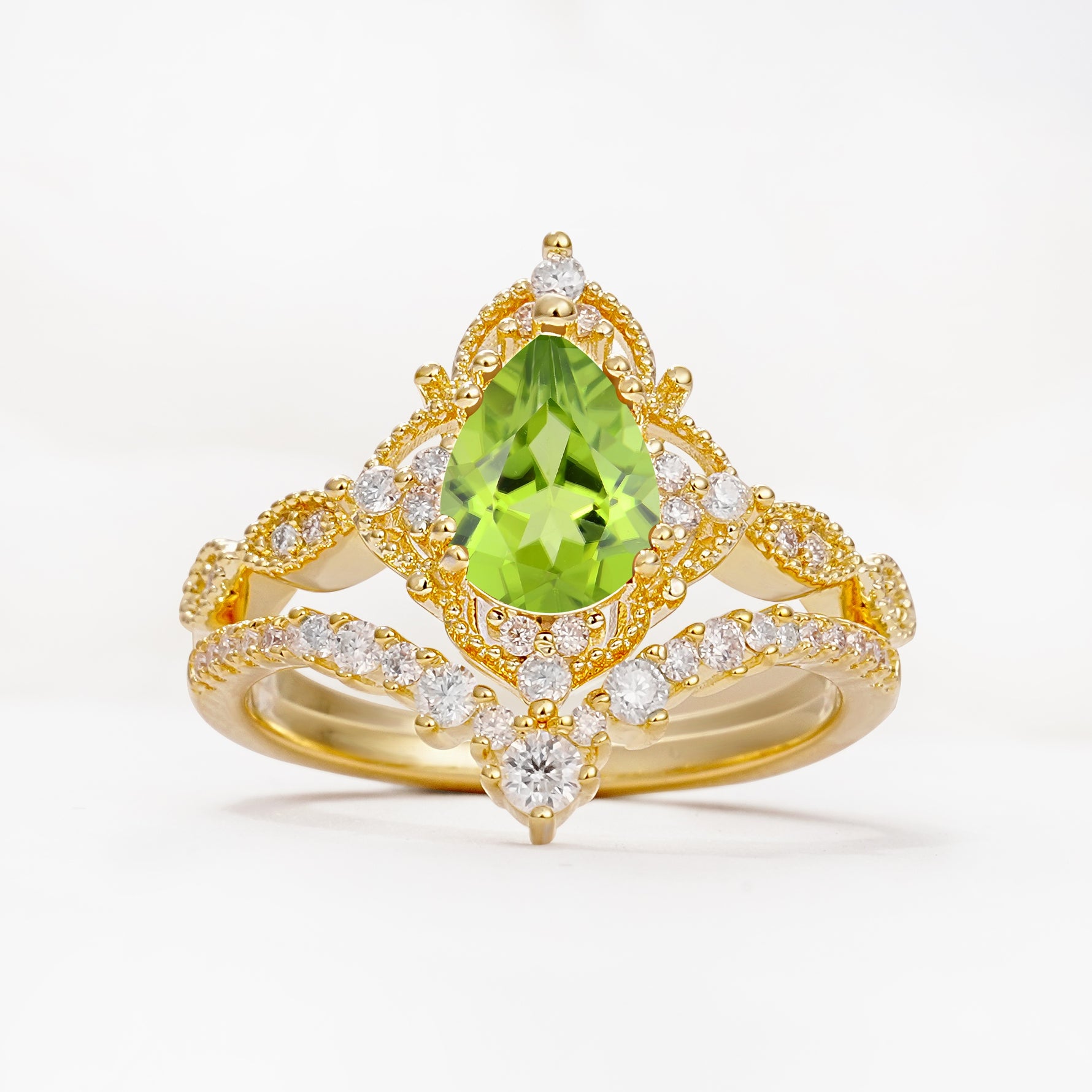 Luxury Pear Cut Milgrain Halo Peridot Bridal Ring Set - Yellow-Gold